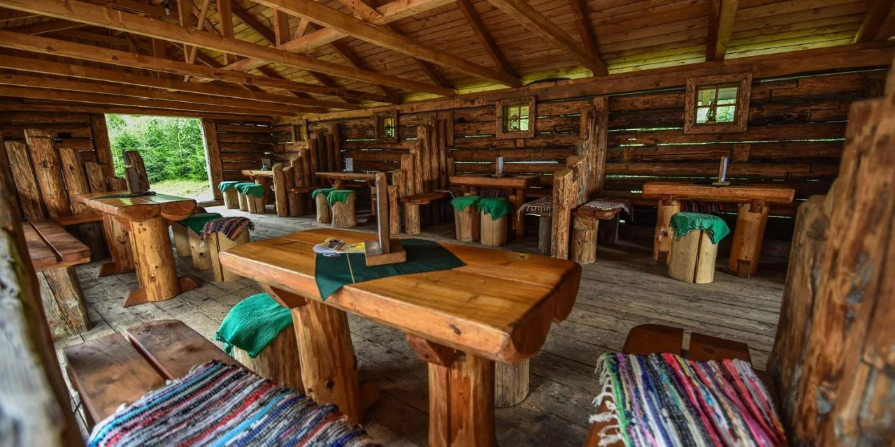 Pobyt v oblíbeném venkovském sídle v Bešeňové: snídaně, mini wellness a slevy do aquaparku