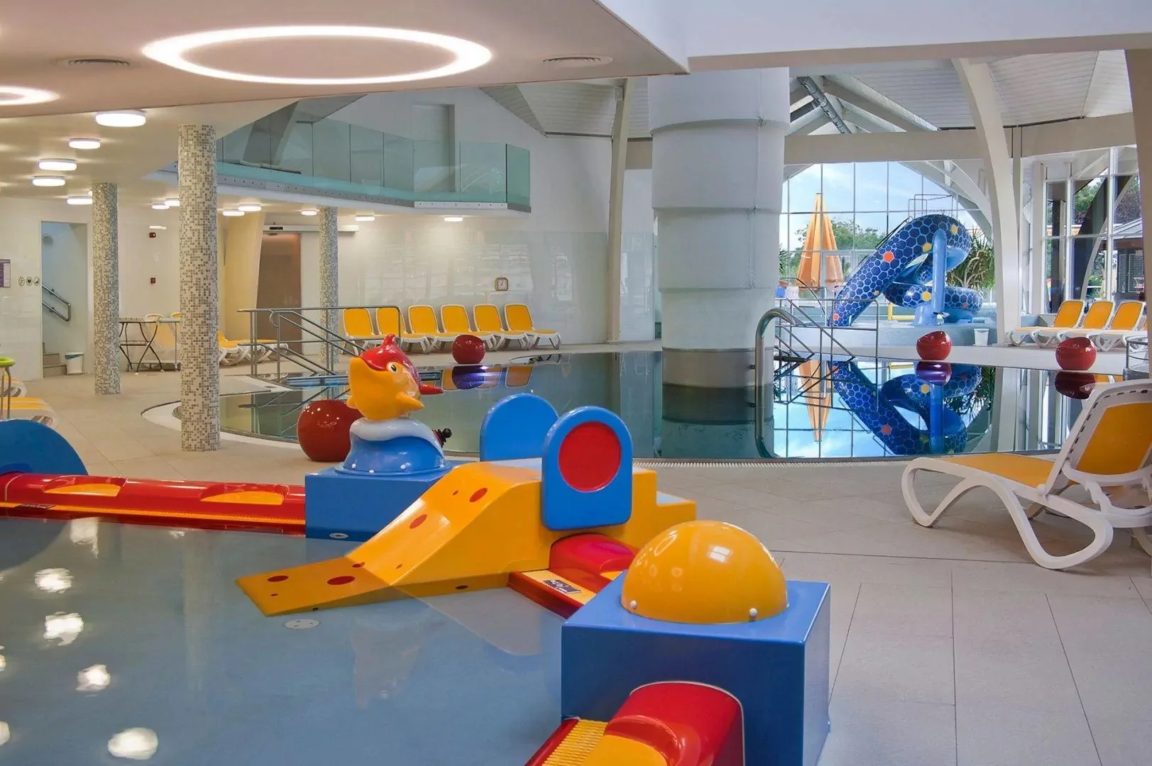 Rodinný hotel se zážitkovými lázněmi a hernou: až 2 děti zdarma, hlídání, polopenze a wellness