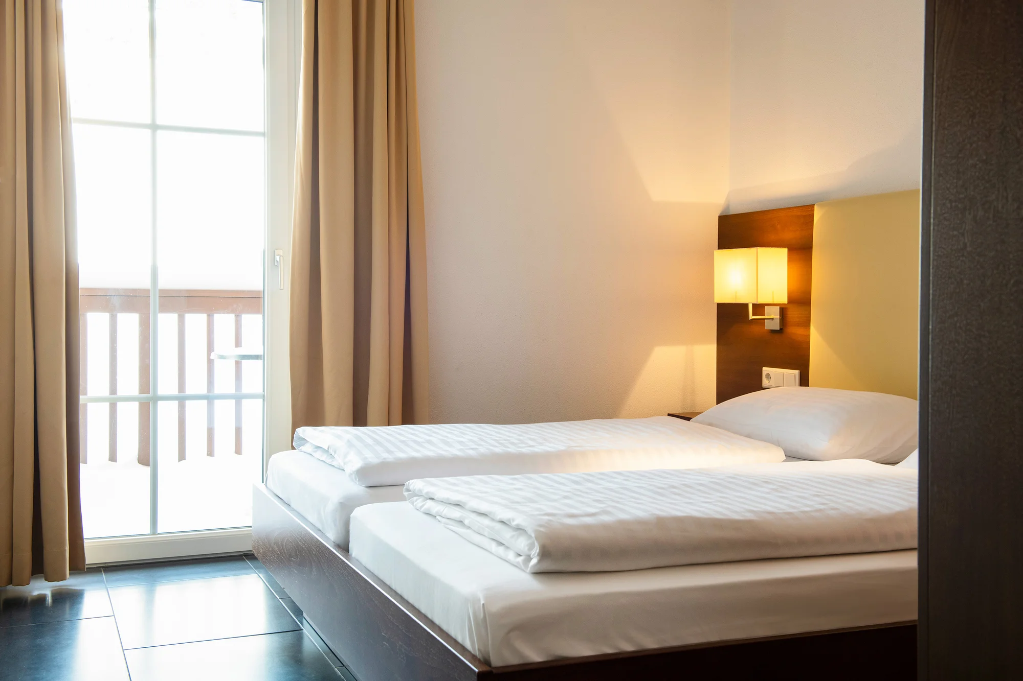 Aktivní dovolená v Rakousku, oblast Saalbach: apartmány až pro 8 osob, karta výhod