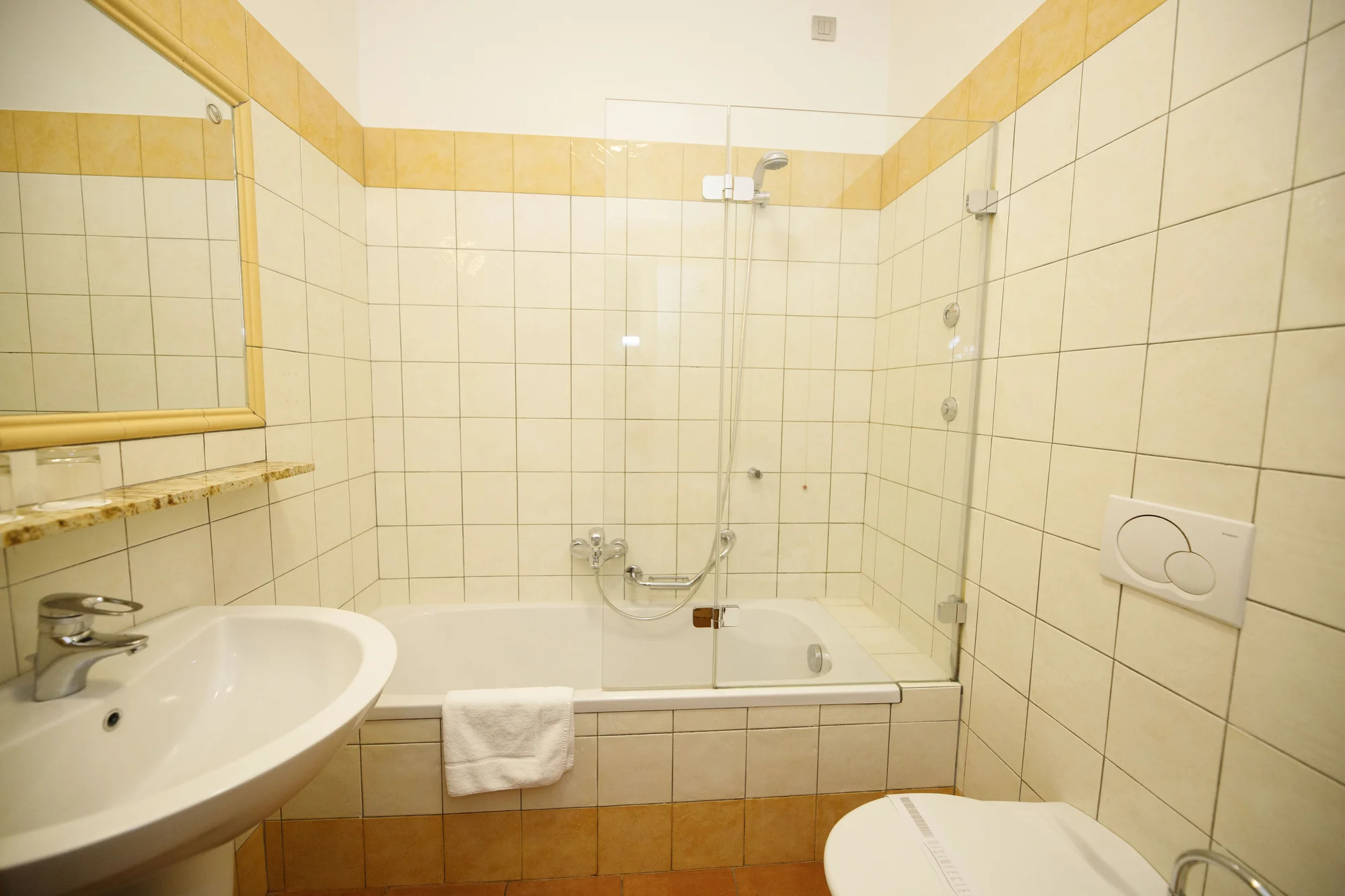 Ubytování v hotelu se snídaní v centru Prahy: 6 min pěšky od Národky, 10 min od Václaváku