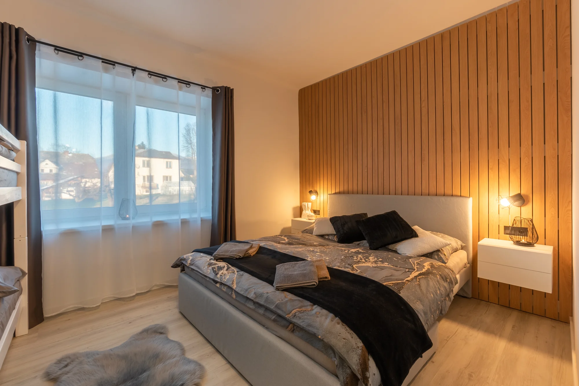 Nádherné apartmány ve Velkých Losinách: kapacita až 8 osob, možnost snídaní i wellness