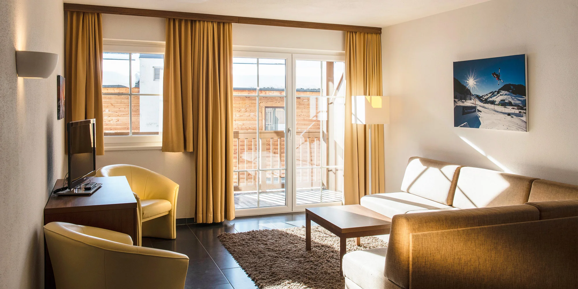 Aktivní dovolená v Rakousku, oblast Saalbach: apartmány až pro 8 osob, karta výhod