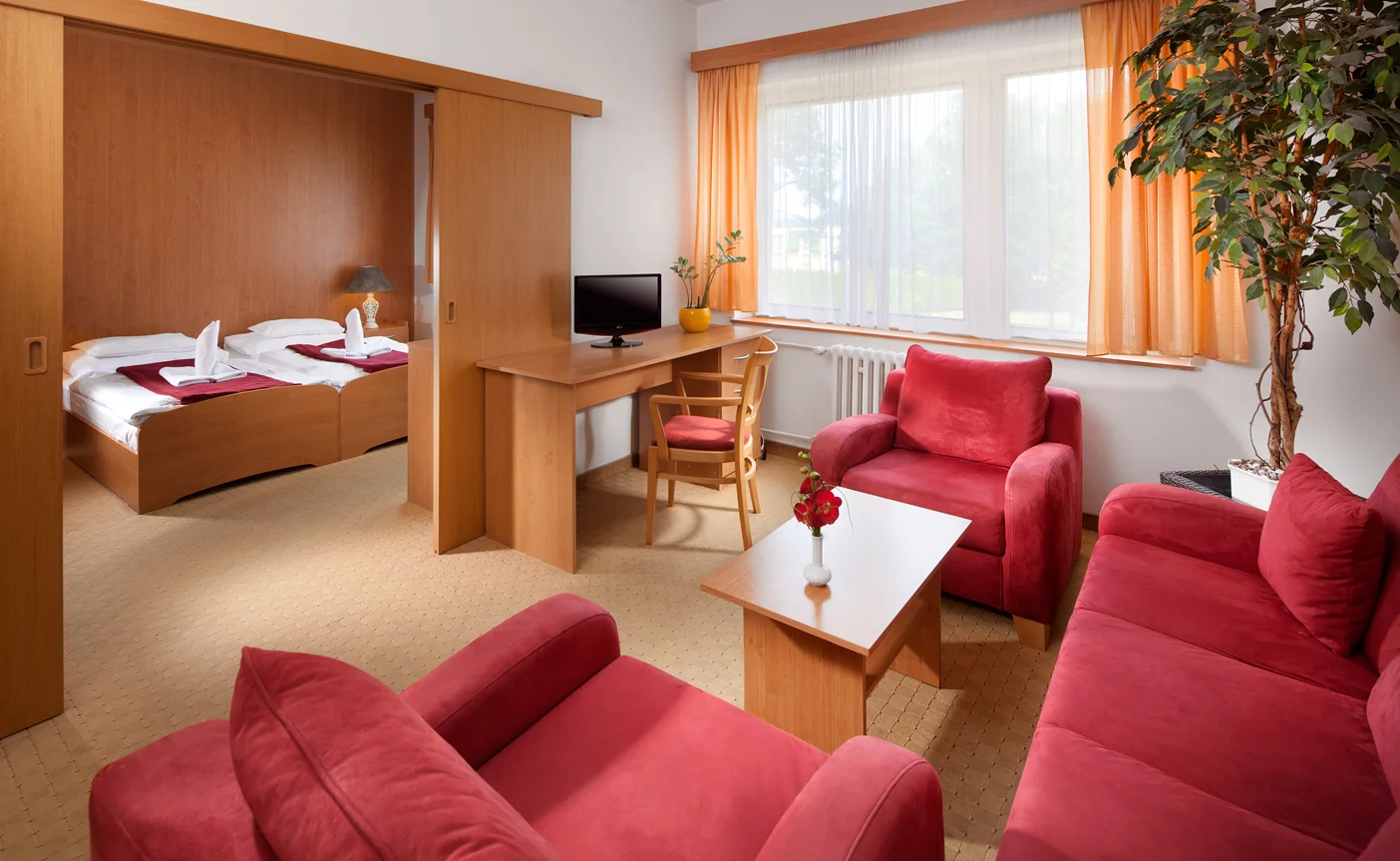 3* penzion ve Františkových lázních: snídaně, láhev vína i wellness procedury