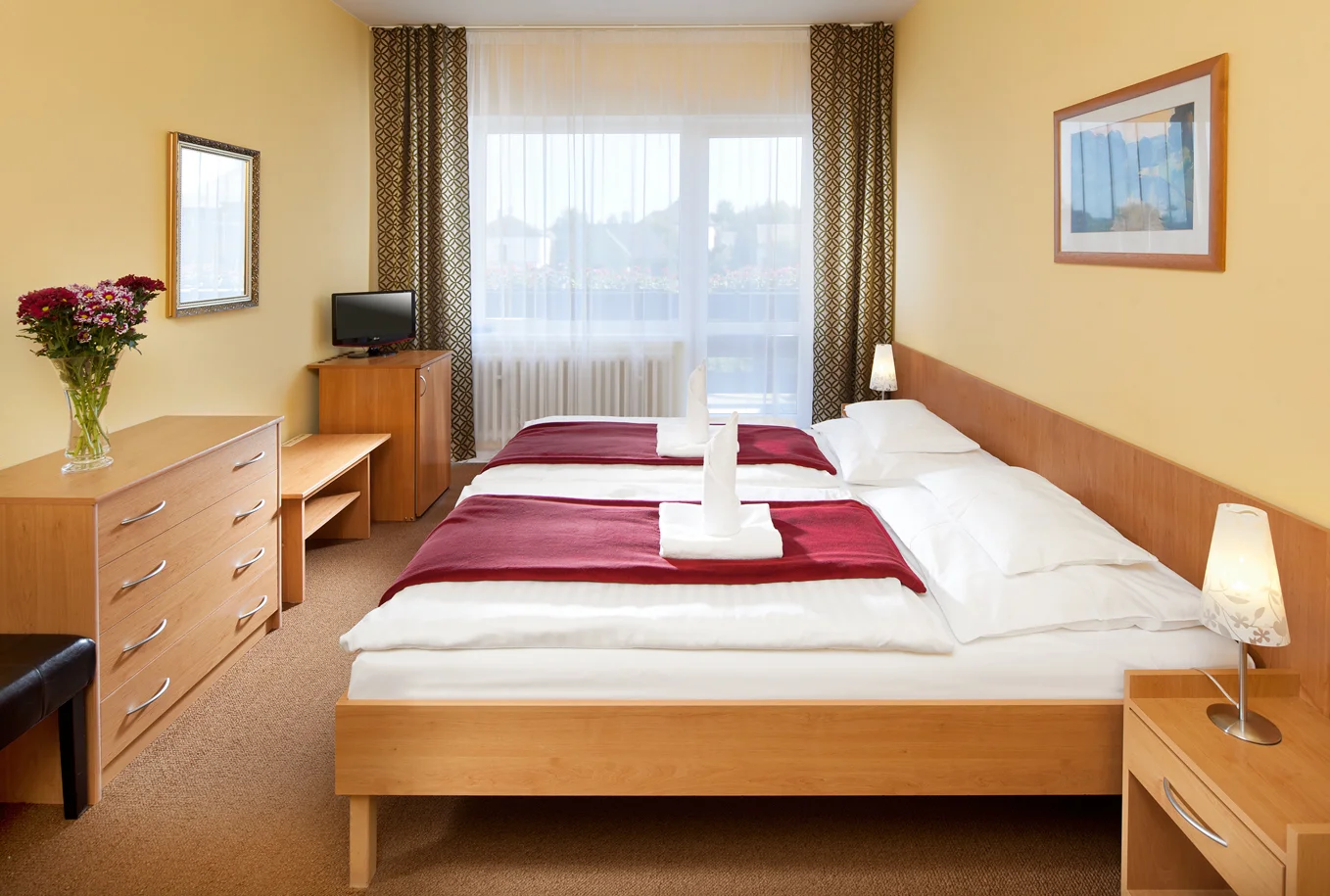 3* penzion ve Františkových lázních: snídaně, láhev vína i wellness procedury