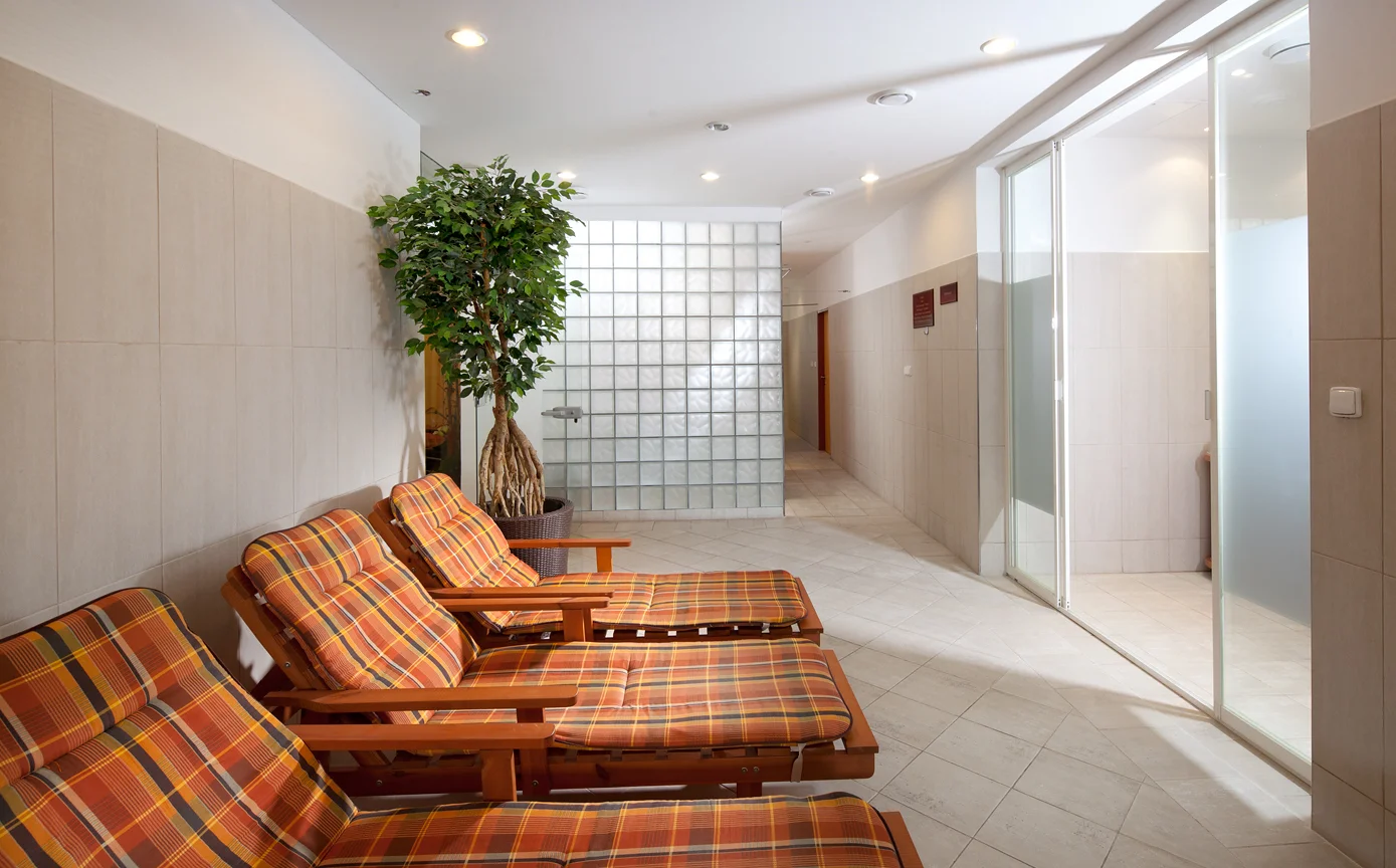 3* penzion ve Františkových lázních: snídaně, láhev vína i wellness procedury
