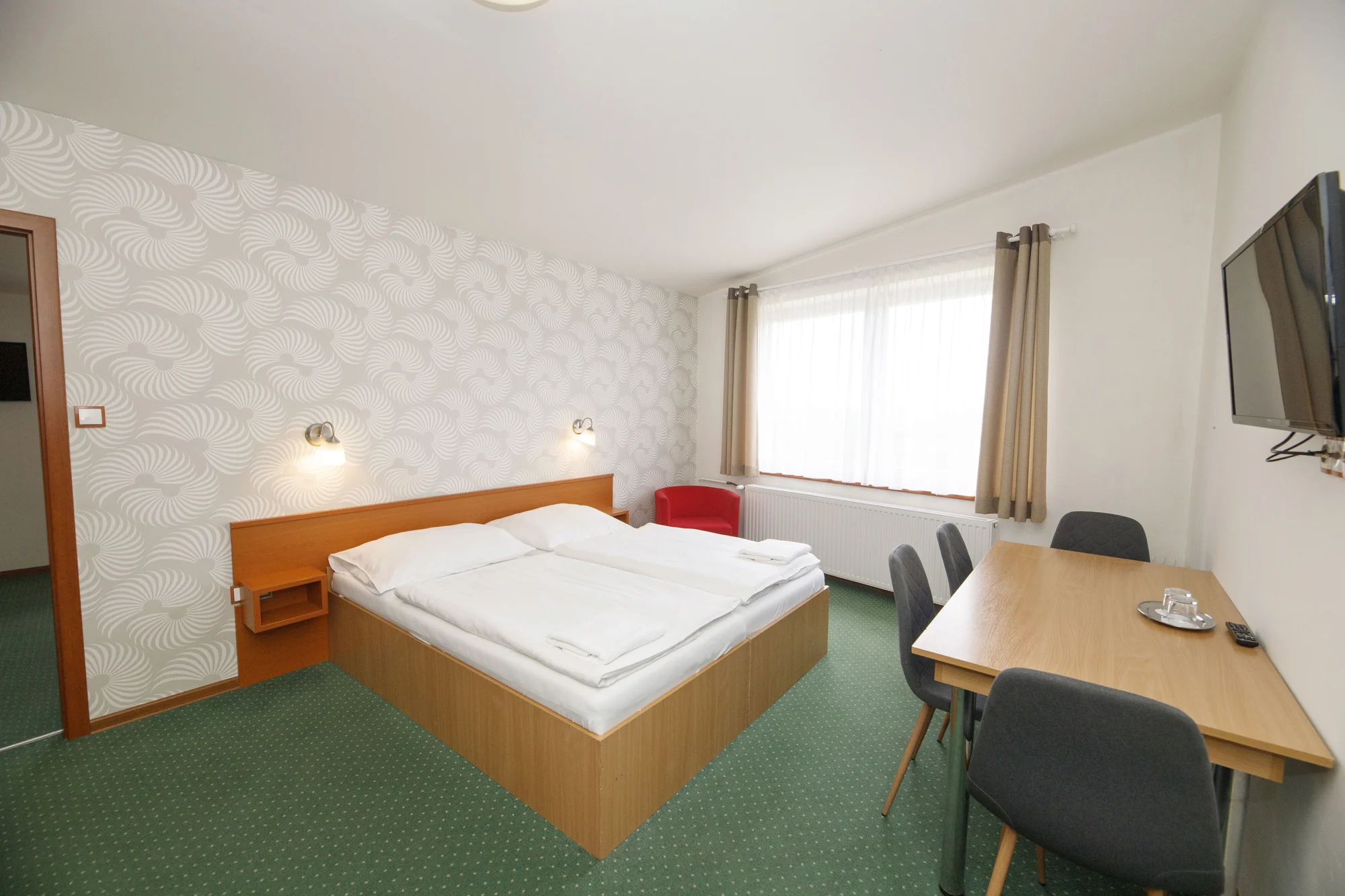 Horský hotel v Beskydech: snídaně, neomezeně dva bazény i sauna