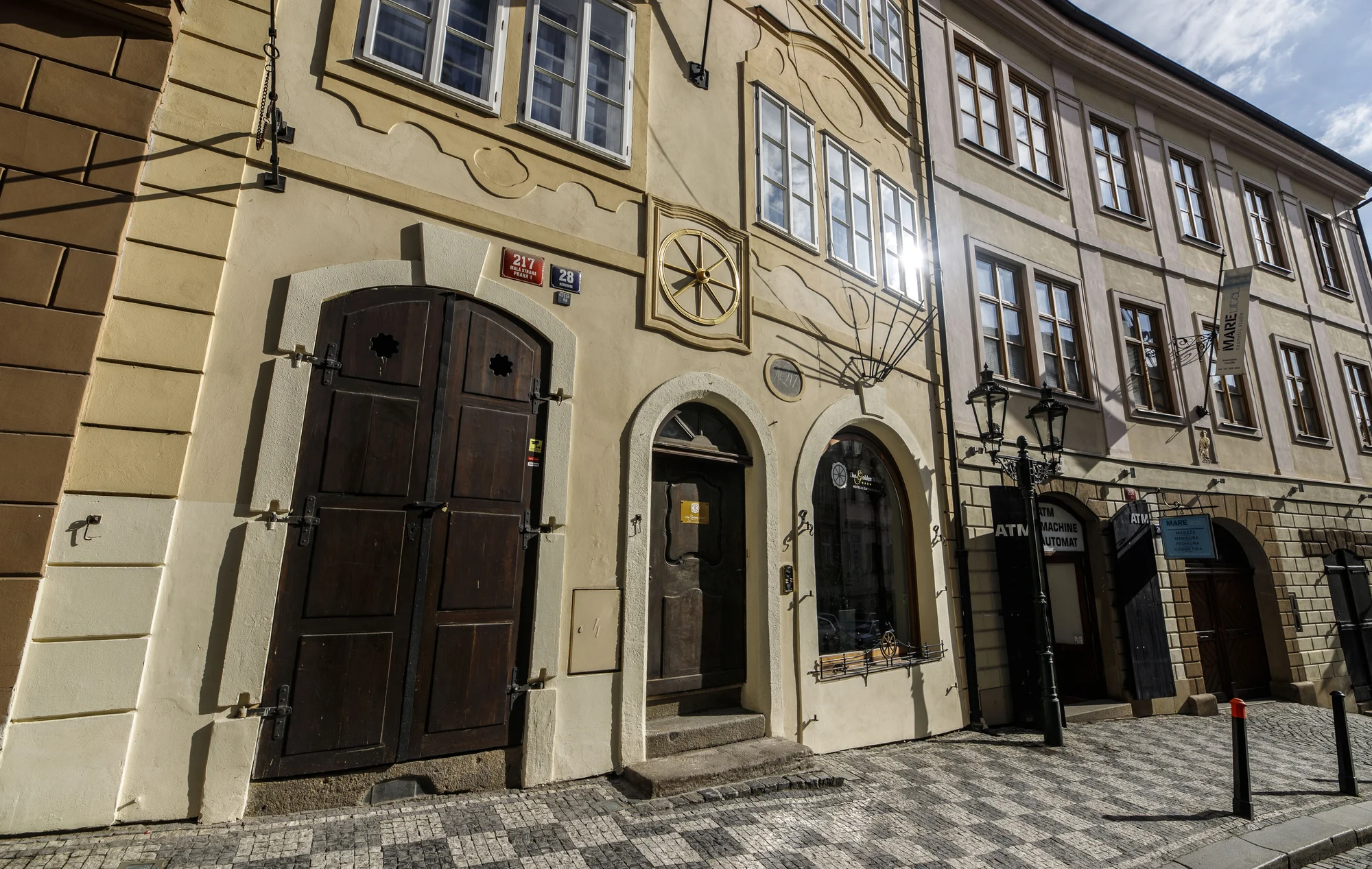 Pobyt přímo pod Pražským hradem: 1–8 nocí v luxusním pokoji, snídaně formou teplého i studeného bufetu