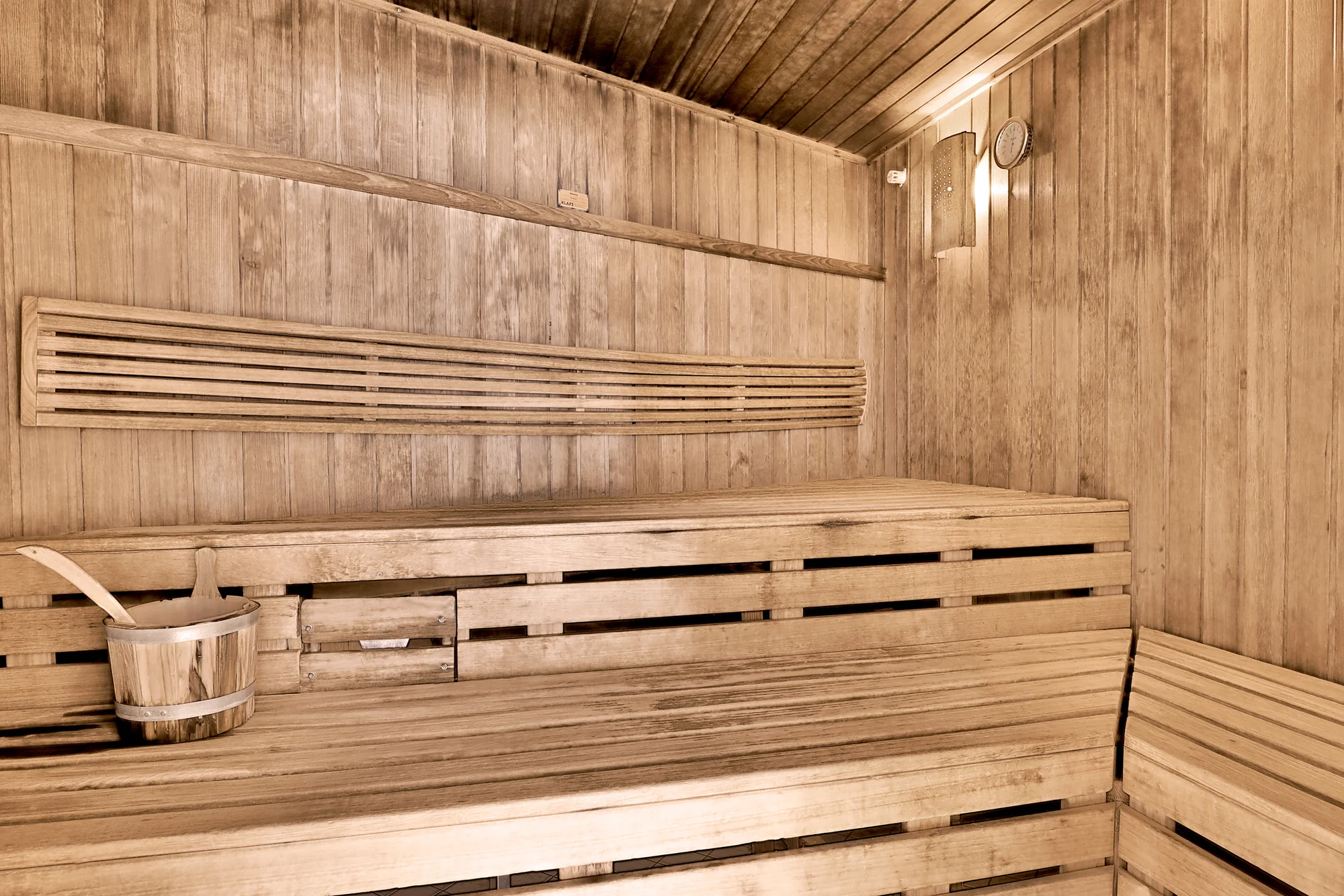 4* pobyt v centru Karlových Varů s polopenzí, neomezeným wellness a masážemi