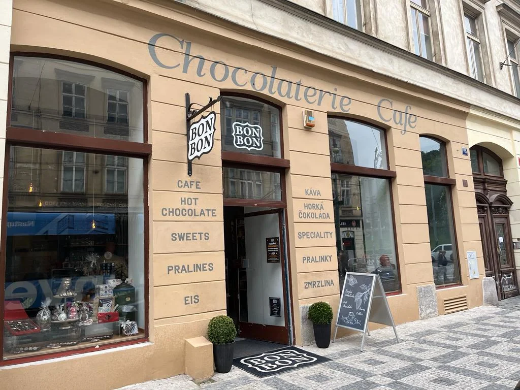 Degustace tří druhů horké čokolády či fondue s lesním ovocem v Chocolaterii Bon Bon: 1 až 3 osoby