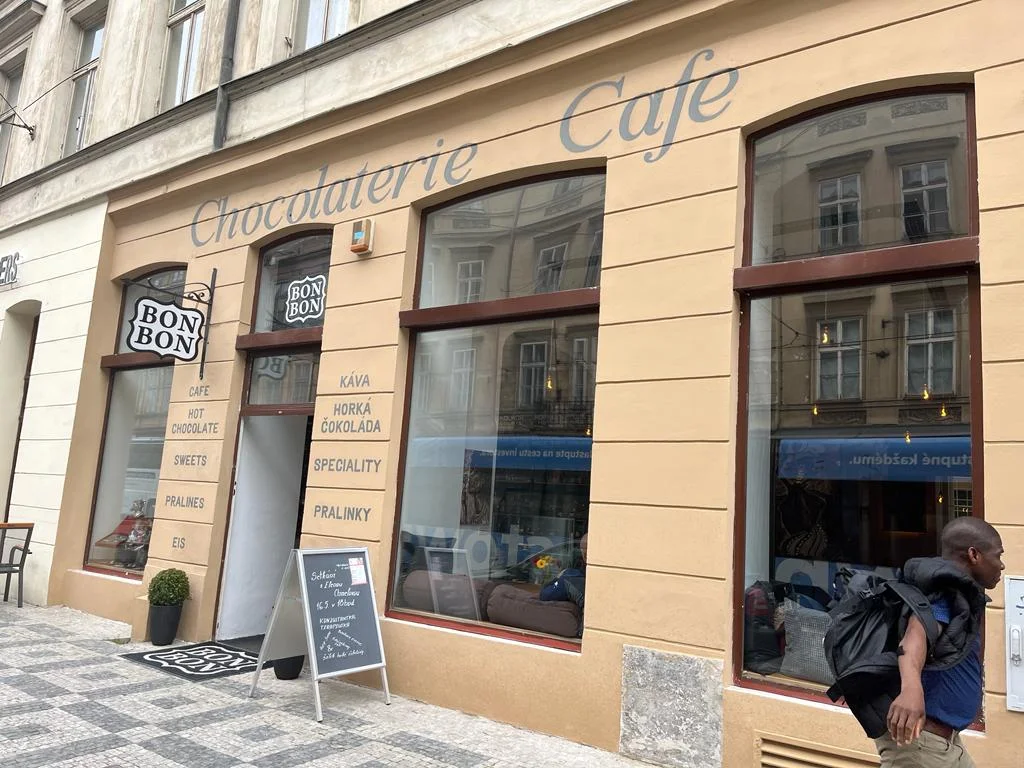 Degustace tří druhů horké čokolády či fondue s lesním ovocem v Chocolaterii Bon Bon: 1 až 3 osoby