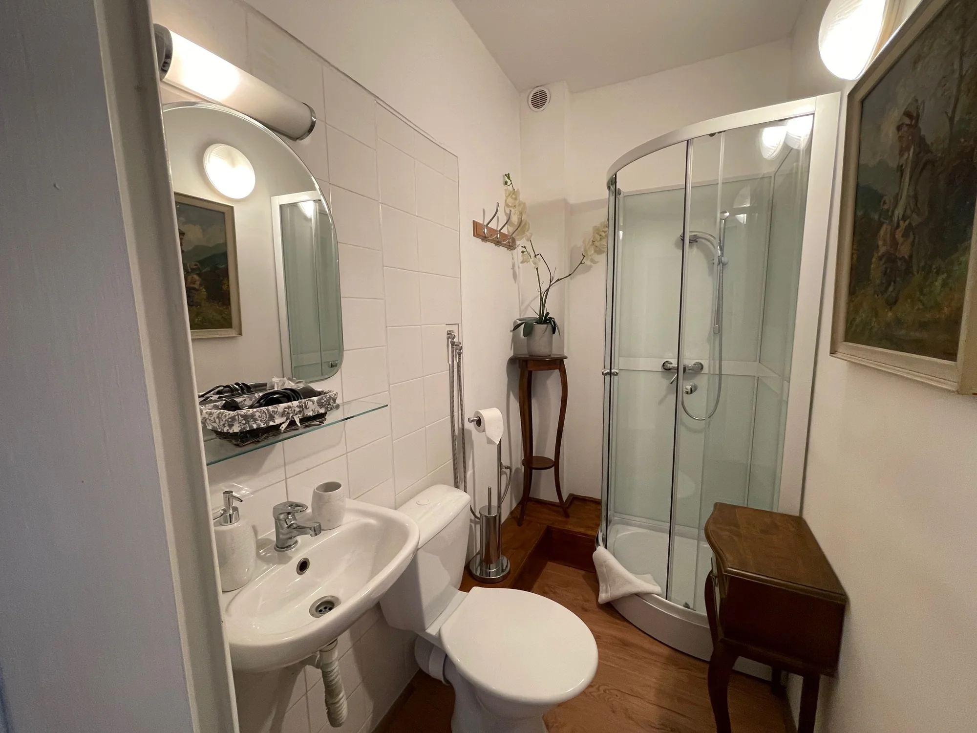 Romantický pobyt v penzionu Letohrádek: snídaně, polopenze, wellness i pronájem elektrokol