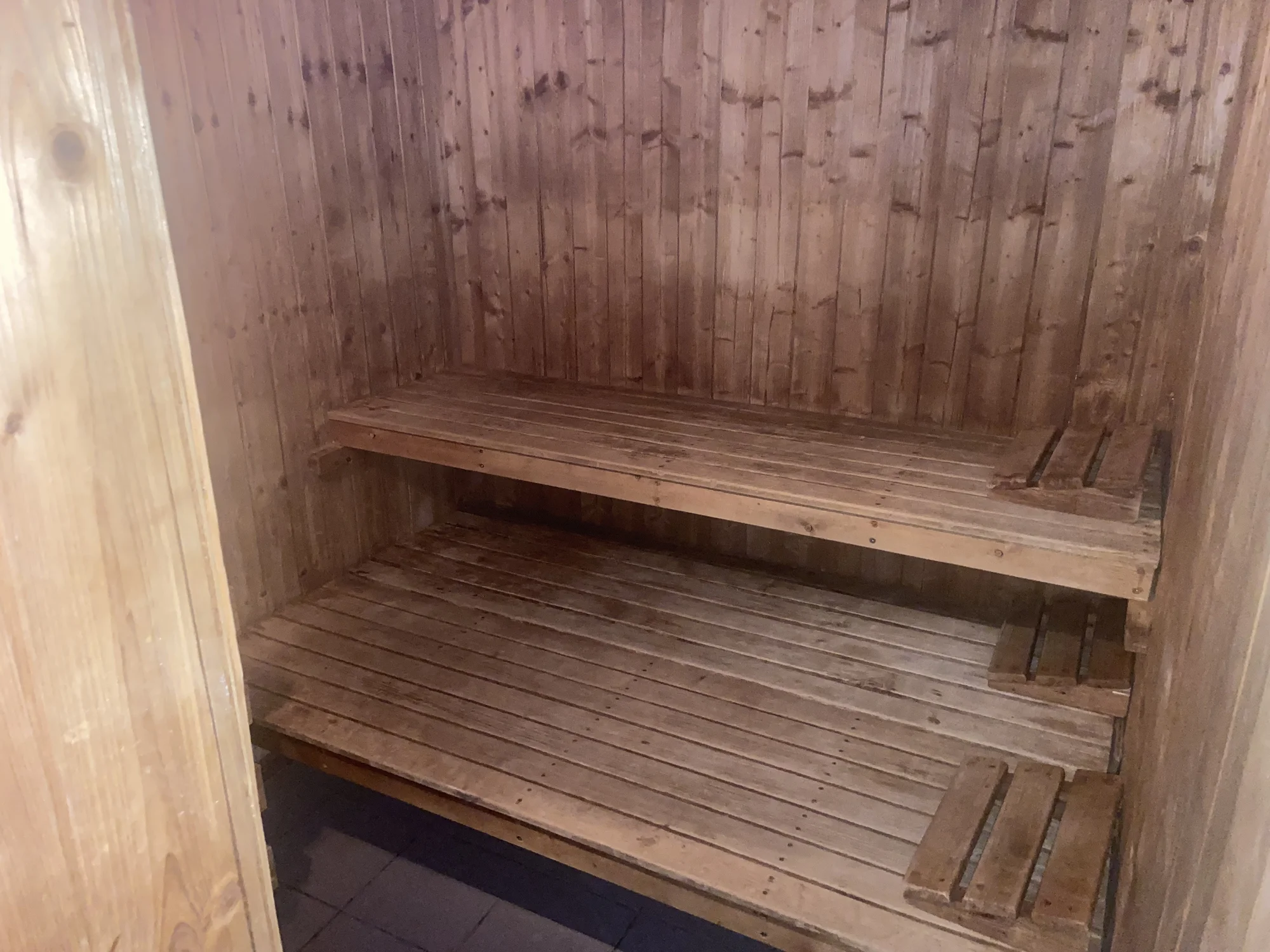 50 minut v privátní finské sauně nebo infrasauně pro 2 osoby