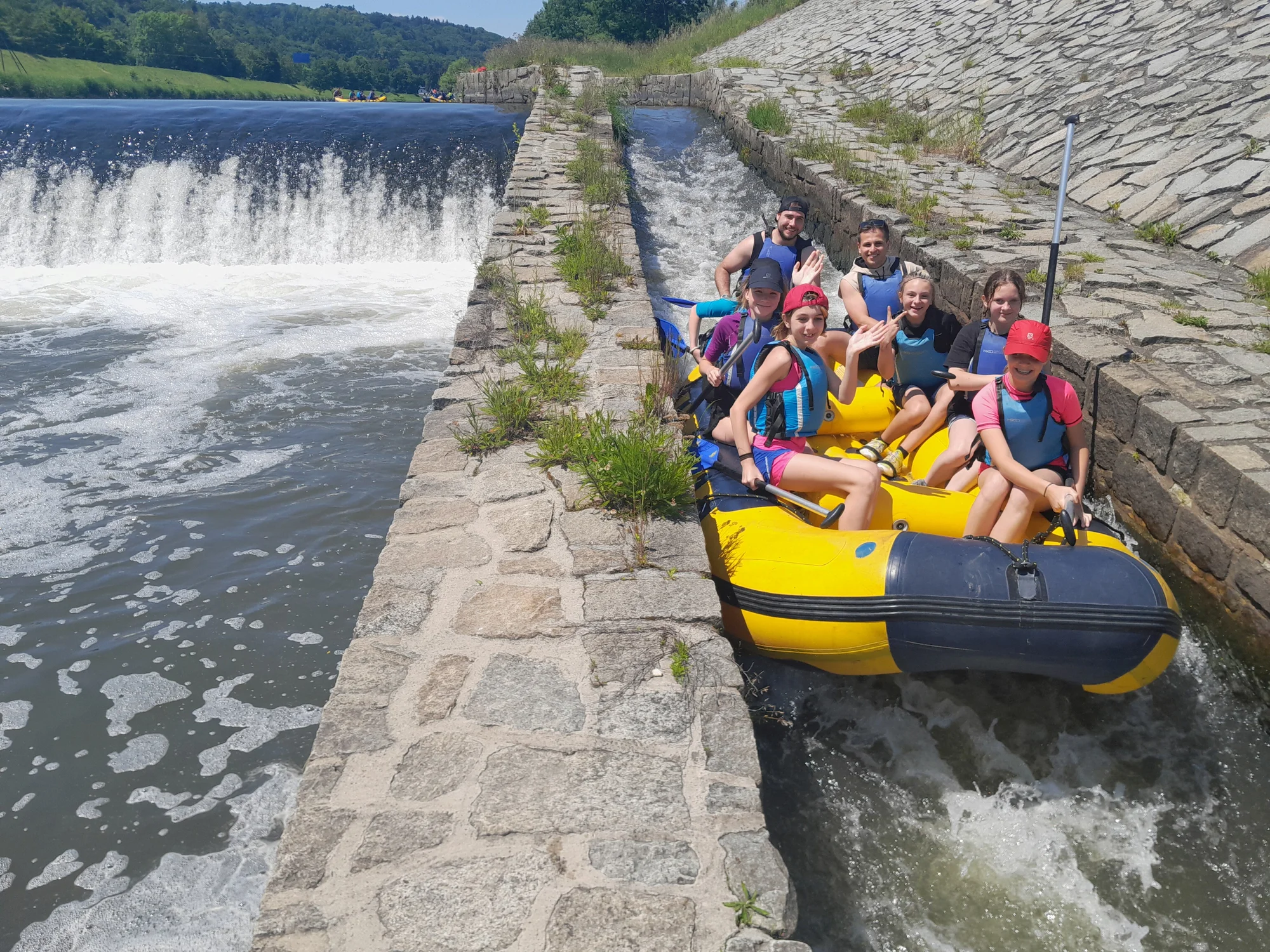 Sjezd Odry, Opavy či Ostravice: hromadné nebo individuální termíny, půjčení lodí a doprava