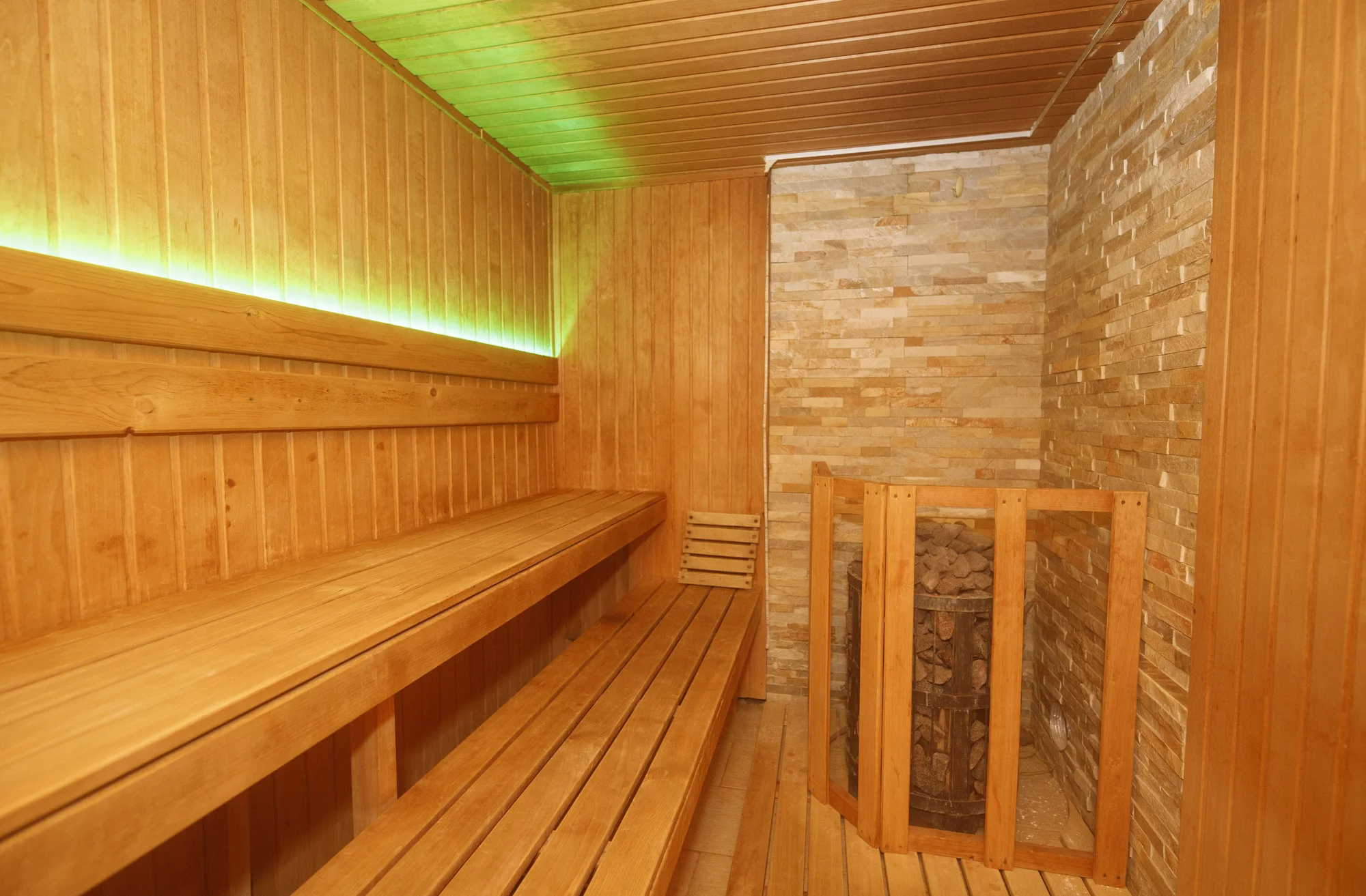 Podzimní pohoda v Beskydech s polopenzí a neomezeným wellness v týdnu.