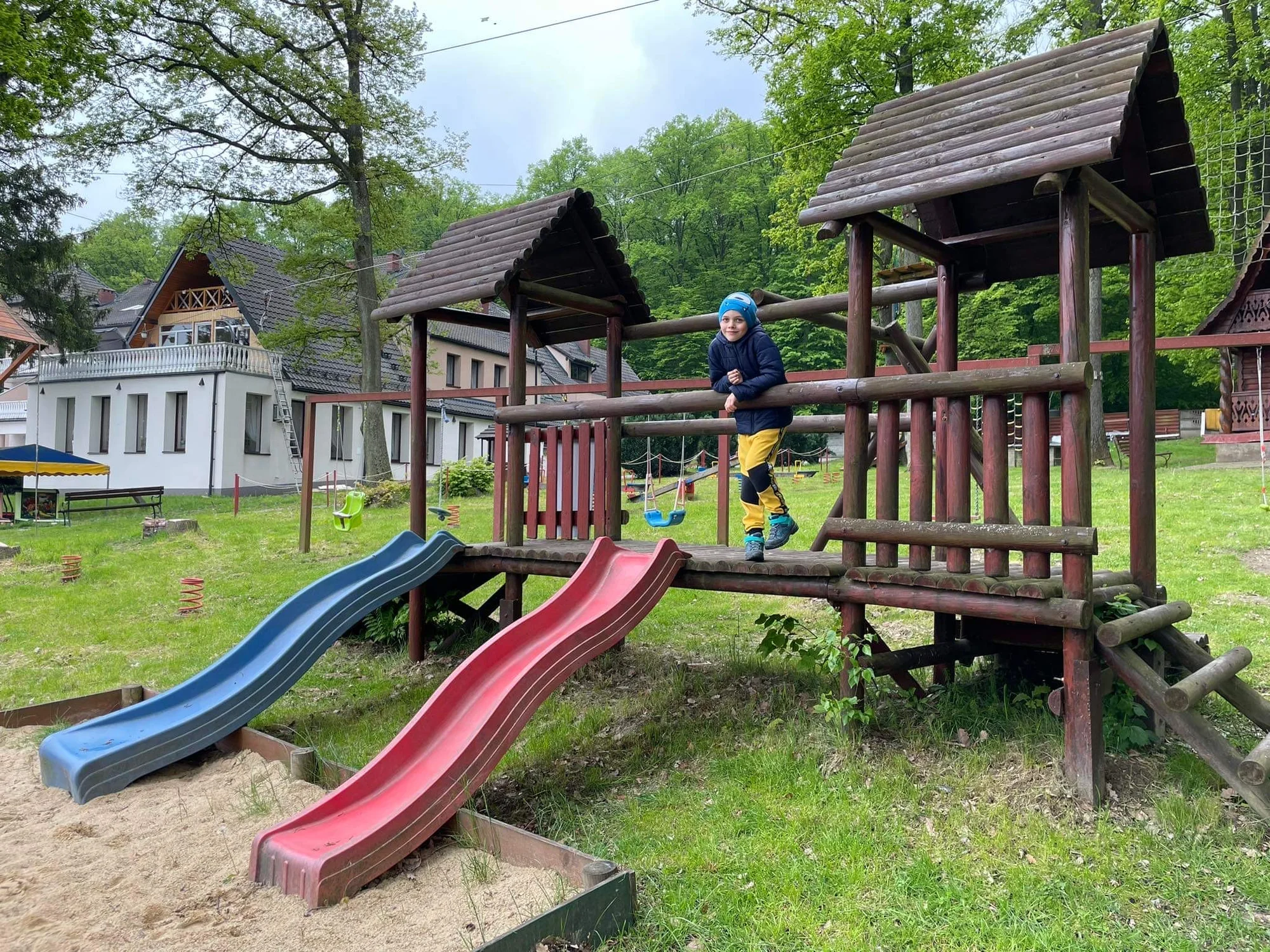 Polské Zlaté Hory: wellness s bazénem, strava i atrakce pro celou rodinu, možnost 2 dětí zdarma