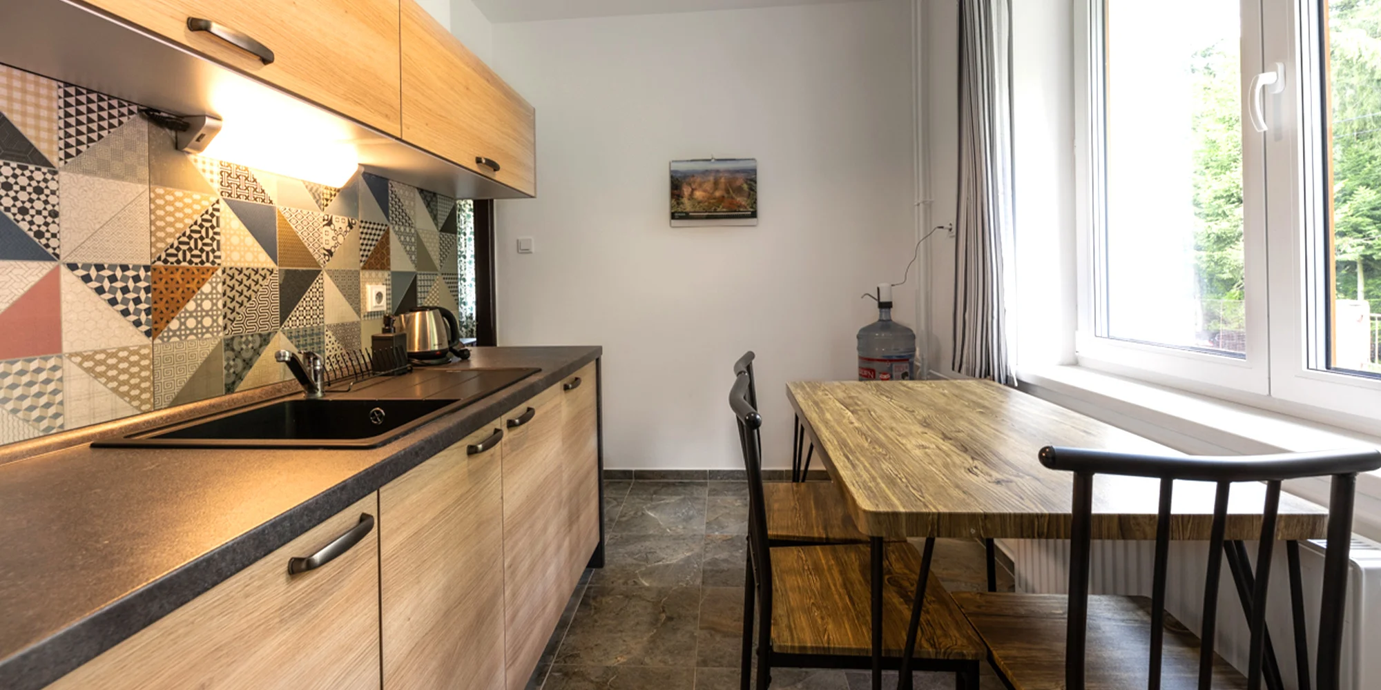 Pobyt v Beskydech až pro 6 osob: třípokojové apartmány, zahrada s posezením