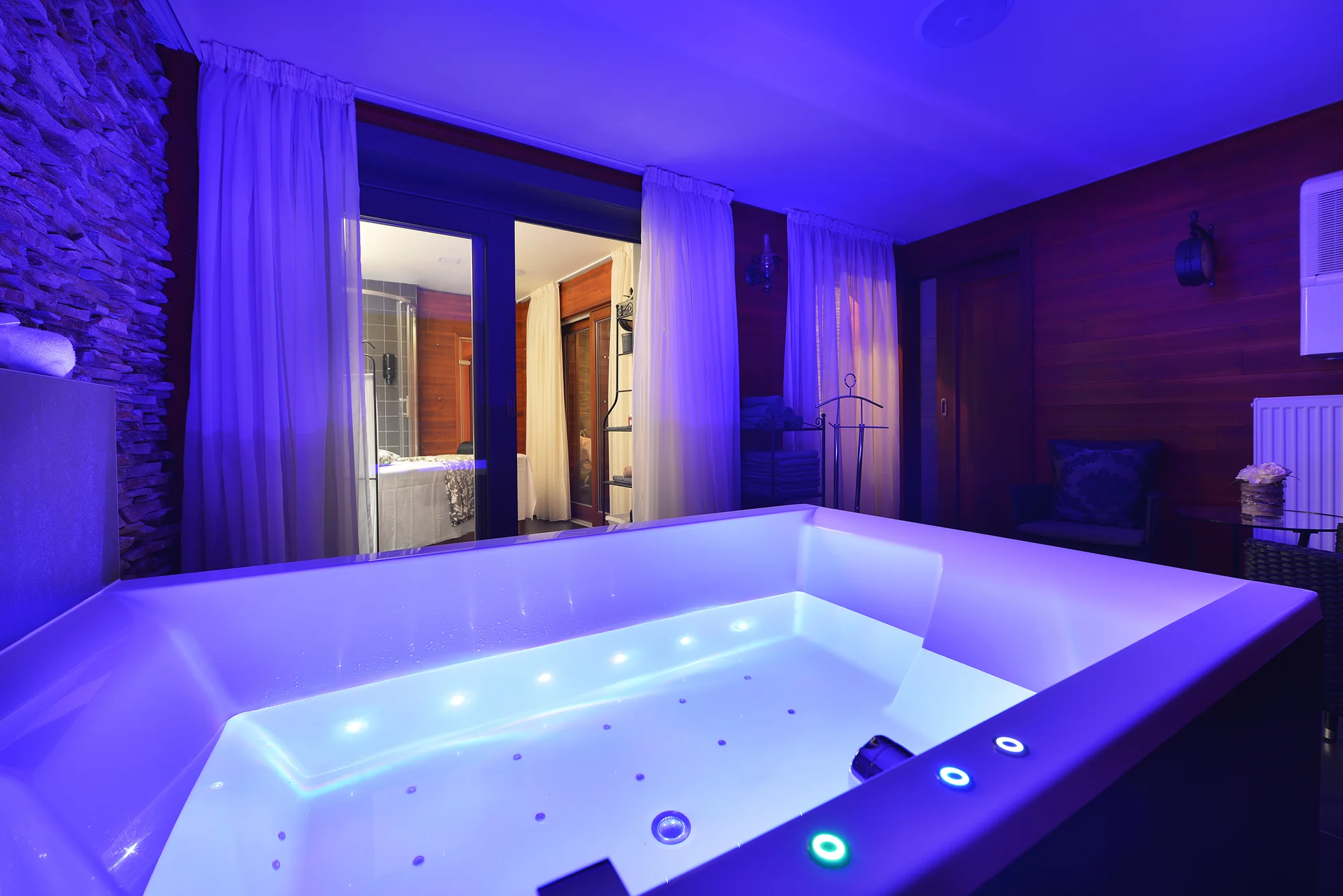 Česká Lípa a Máchův kraj: pobyt ve 4* hotelu se snídaní či polopenzí a wellness, na výběr i dámská jízda