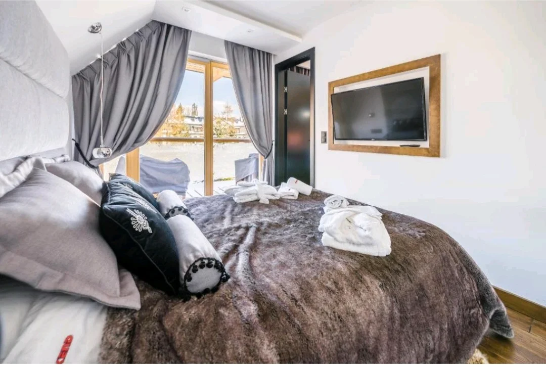 Nové apartmány v Zakopaném až pro 6 osob: cena za celý apartmán, neomezeně sauna a venkovní geotermální bazén