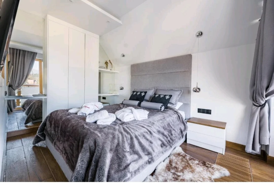 Nové apartmány v Zakopaném až pro 6 osob: cena za celý apartmán, neomezeně sauna a venkovní geotermální bazén