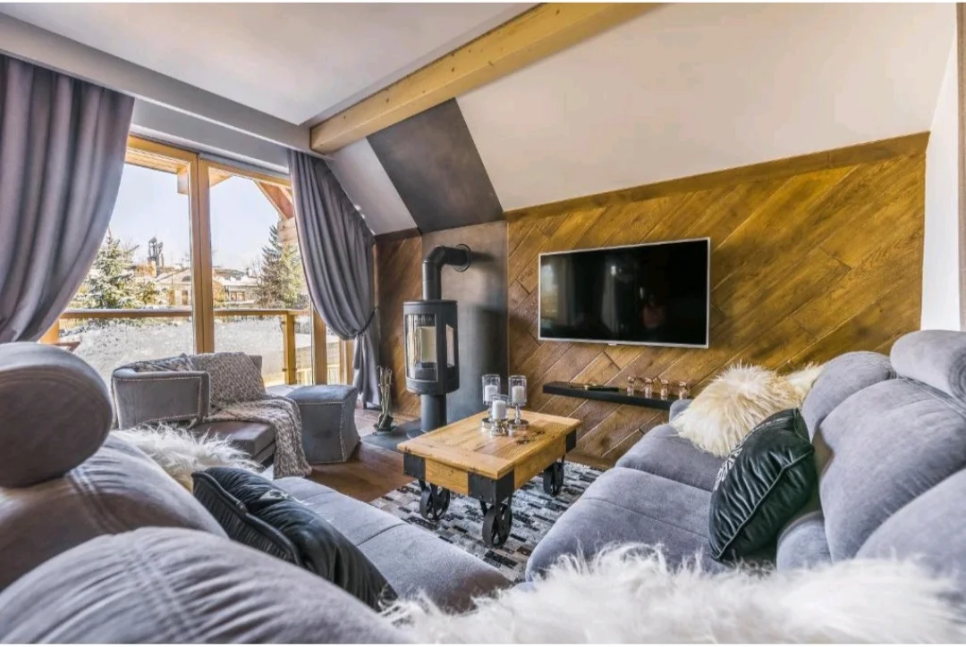 Nové apartmány v Zakopaném až pro 6 osob: cena za celý apartmán, neomezeně sauna a venkovní geotermální bazén