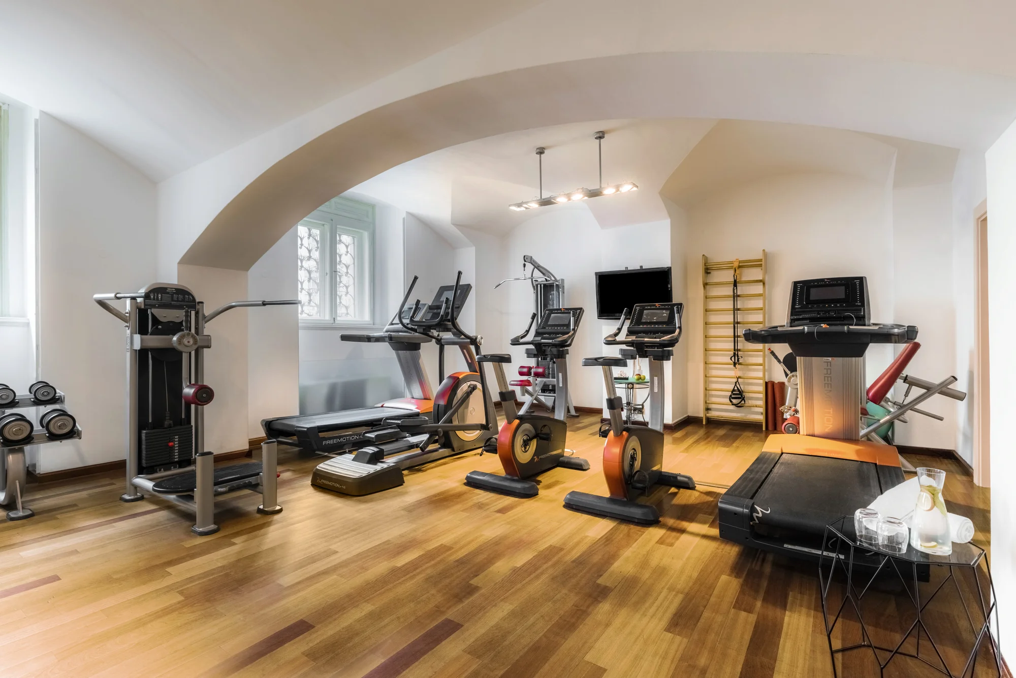 5* hotel v novorenesančním paláci v centru Prahy: luxusní pokoje, varianty se snídaní i vstupem do spa
