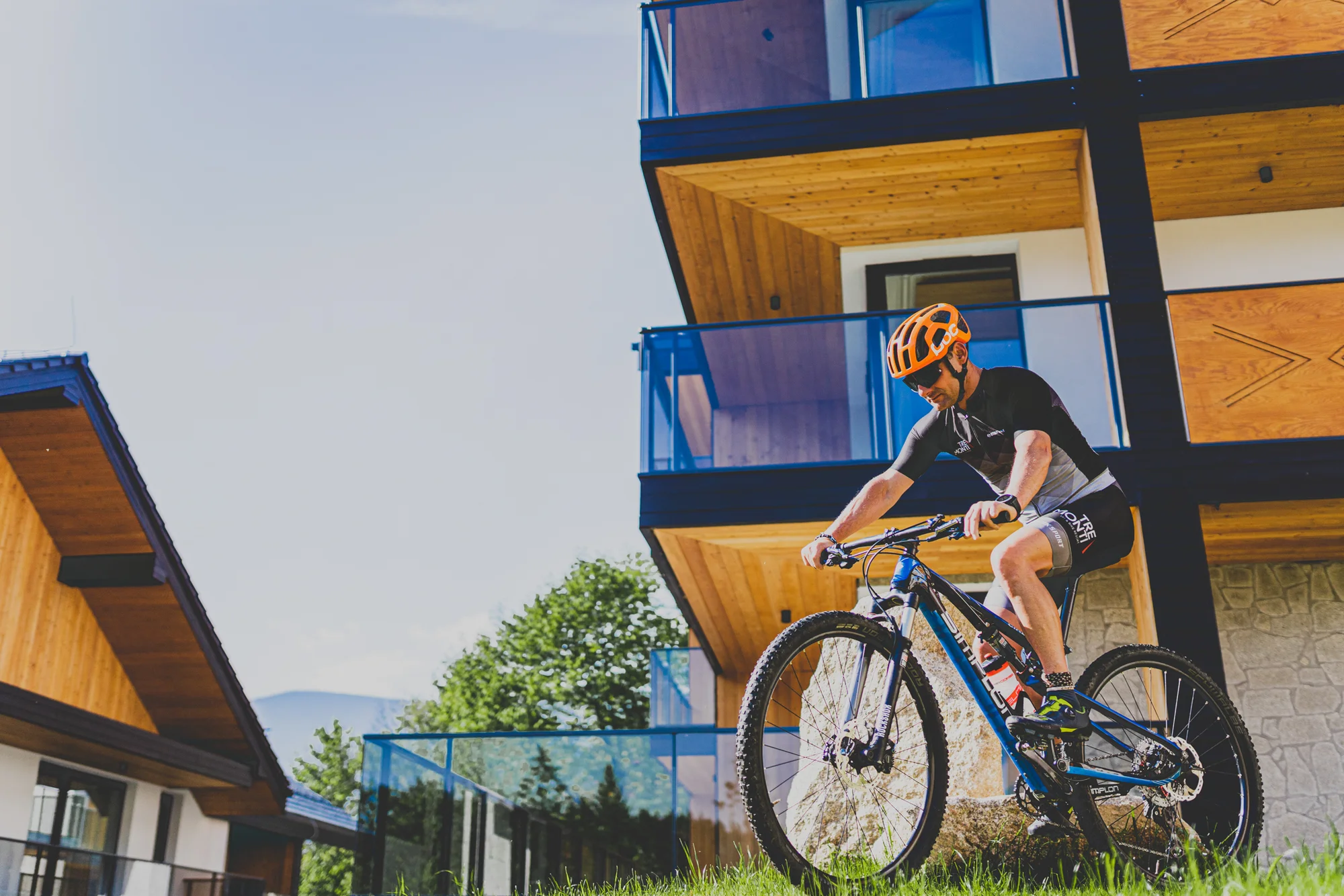 Polské Krkonoše, Karpacz: resort v alpském stylu, neomezený wellness a snídaně či polopenze
