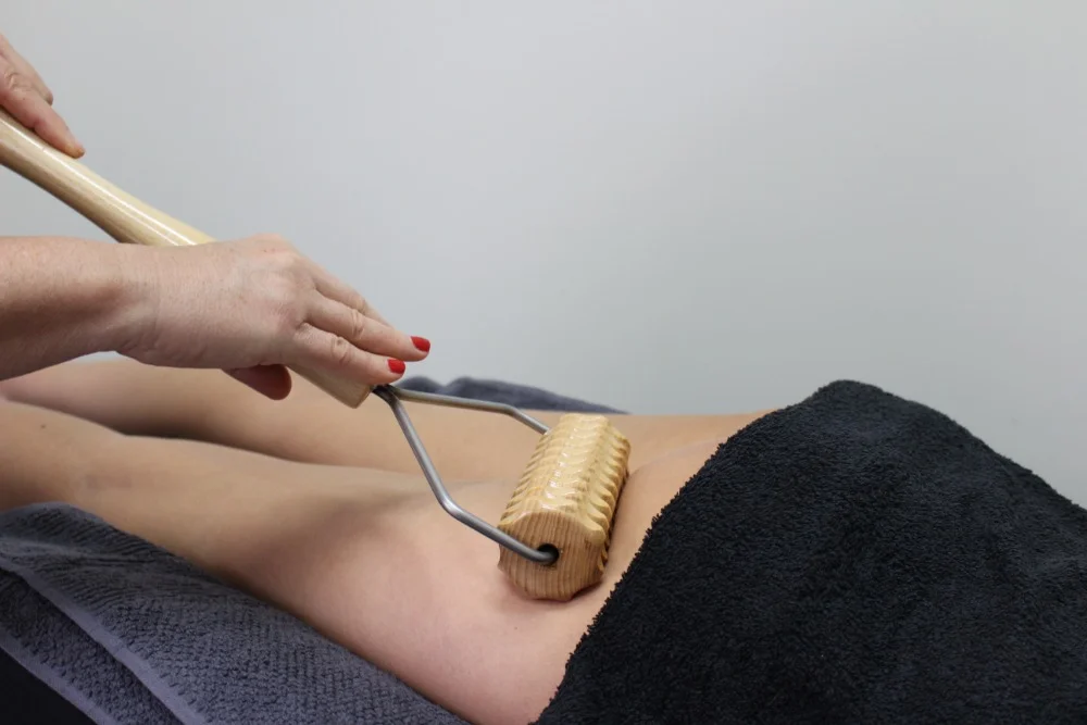 Pryč s celulitidou: maderoterapeutická masáž v délce 45 či 60 min. pro 1 osobu