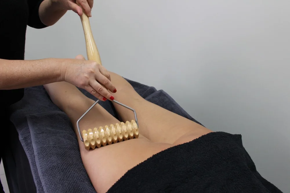 Pryč s celulitidou: maderoterapeutická masáž v délce 45 či 60 min. pro 1 osobu