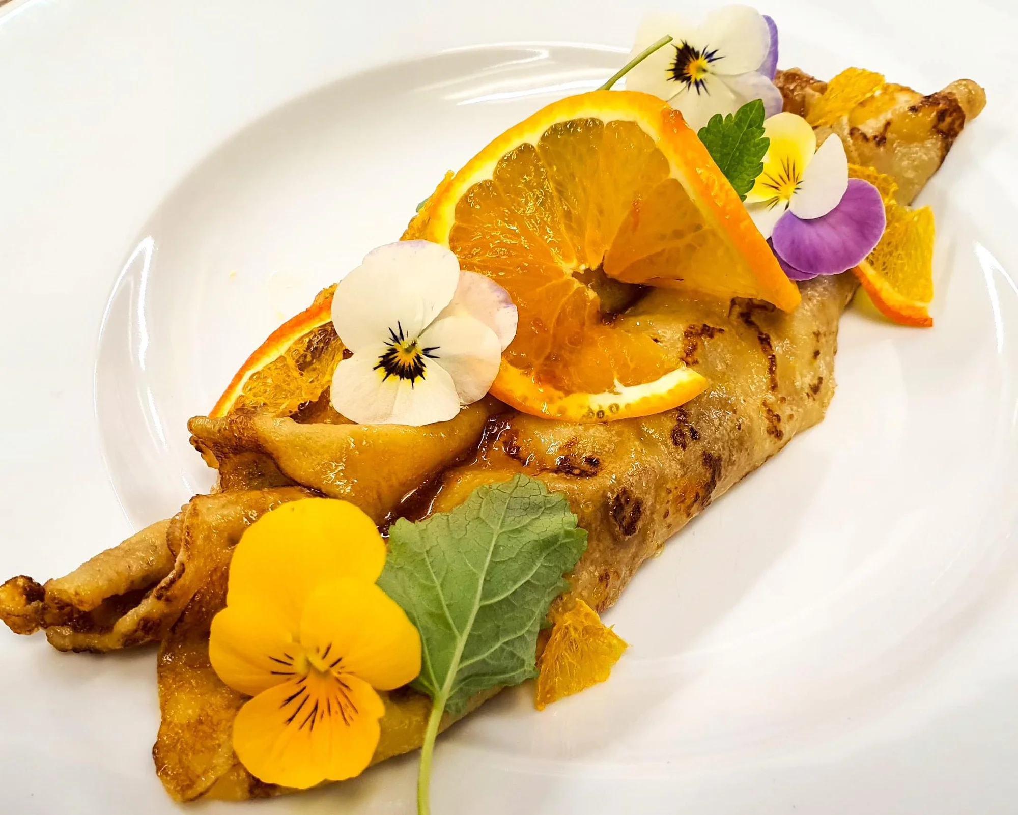 Luxusní čtyřchodové menu v Ostrově pro dva: jelení guláš, tagliatelle i Pavlova