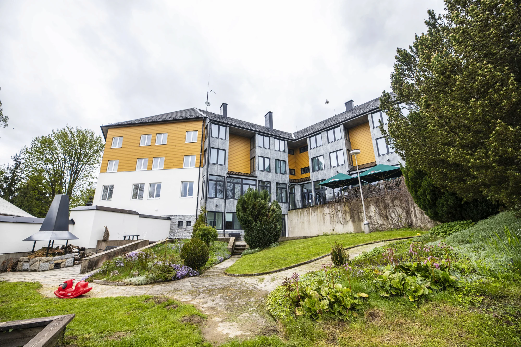 Za sportem i relaxem do hotelu s polopenzí na Lipno i do Rakouska