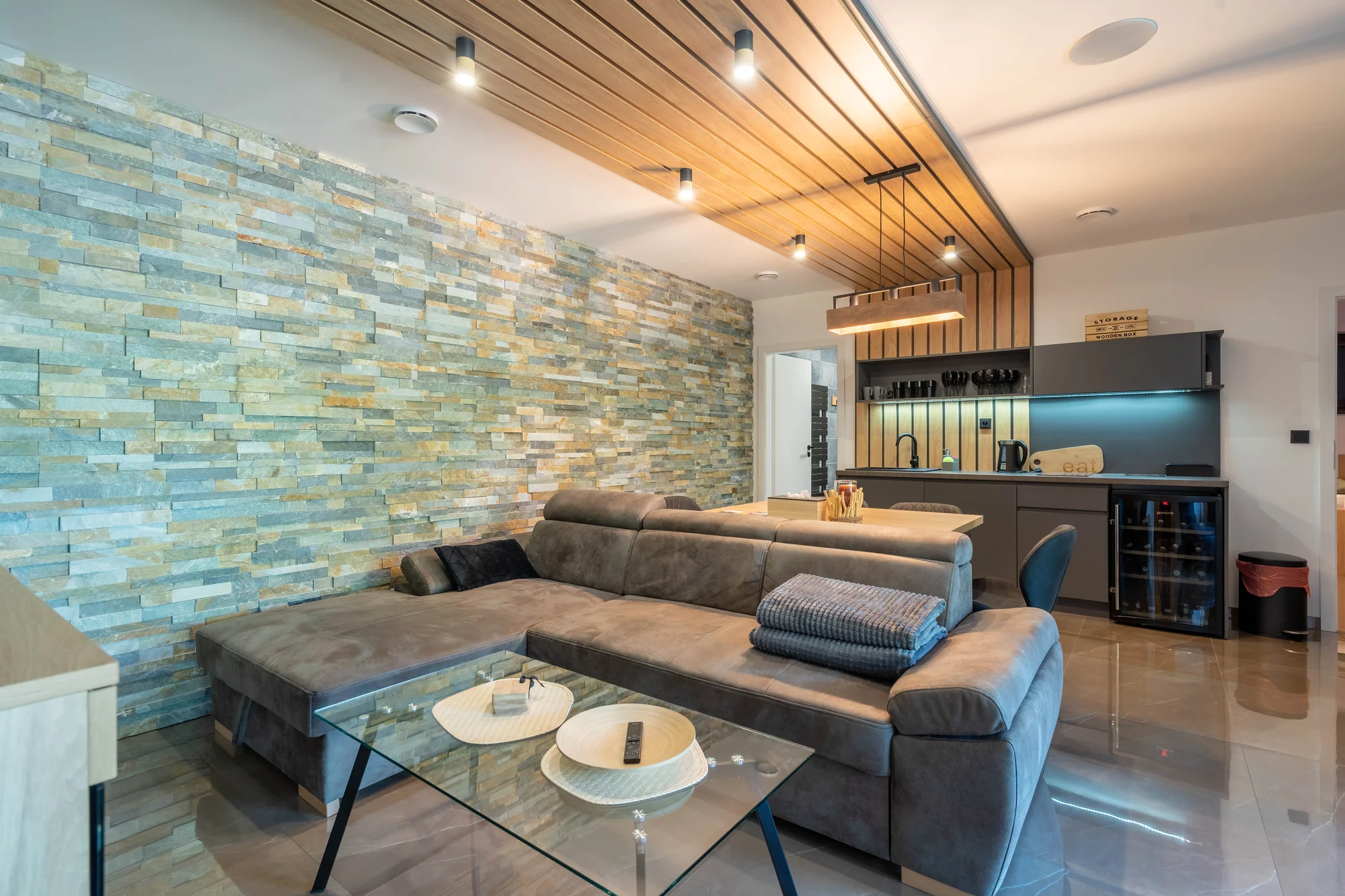 Designově zařízený dům s wellness jen pro vás: 2 ložnice, vířivka, sauna a kapacita až 6 osob