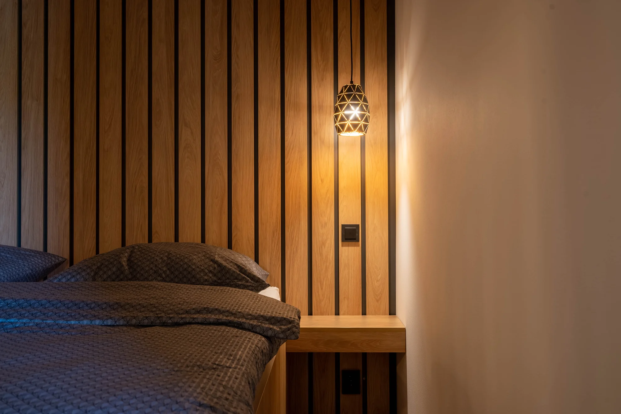 Designově zařízený dům s wellness jen pro vás: 2 ložnice, vířivka, sauna a kapacita až 6 osob