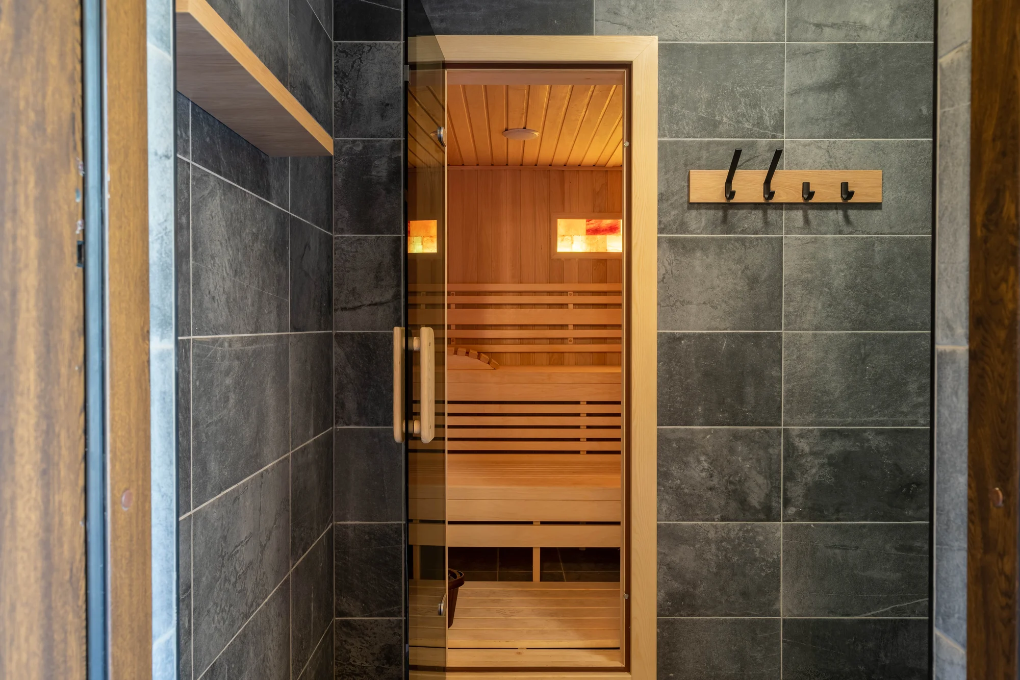 Designově zařízený dům s wellness jen pro vás: 2 ložnice, vířivka, sauna a kapacita až 6 osob