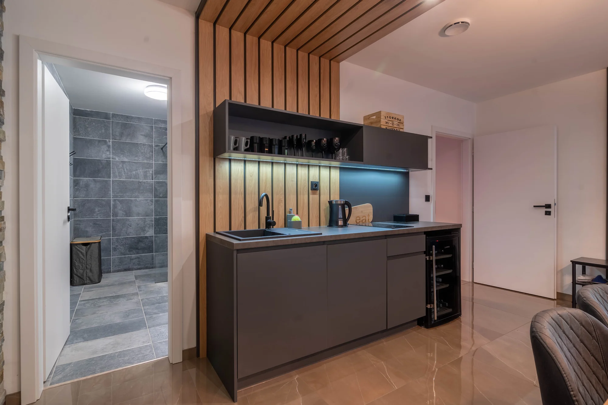 Designově zařízený dům s wellness jen pro vás: 2 ložnice, vířivka, sauna a kapacita až 6 osob