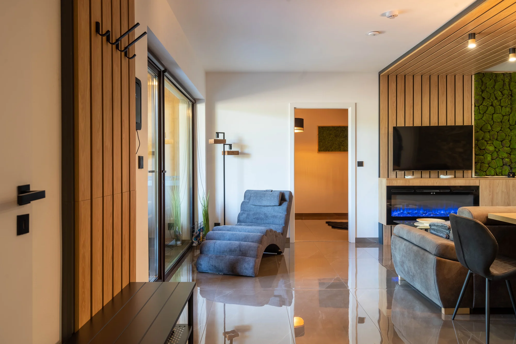 Designově zařízený dům s wellness jen pro vás: 2 ložnice, vířivka, sauna a kapacita až 6 osob