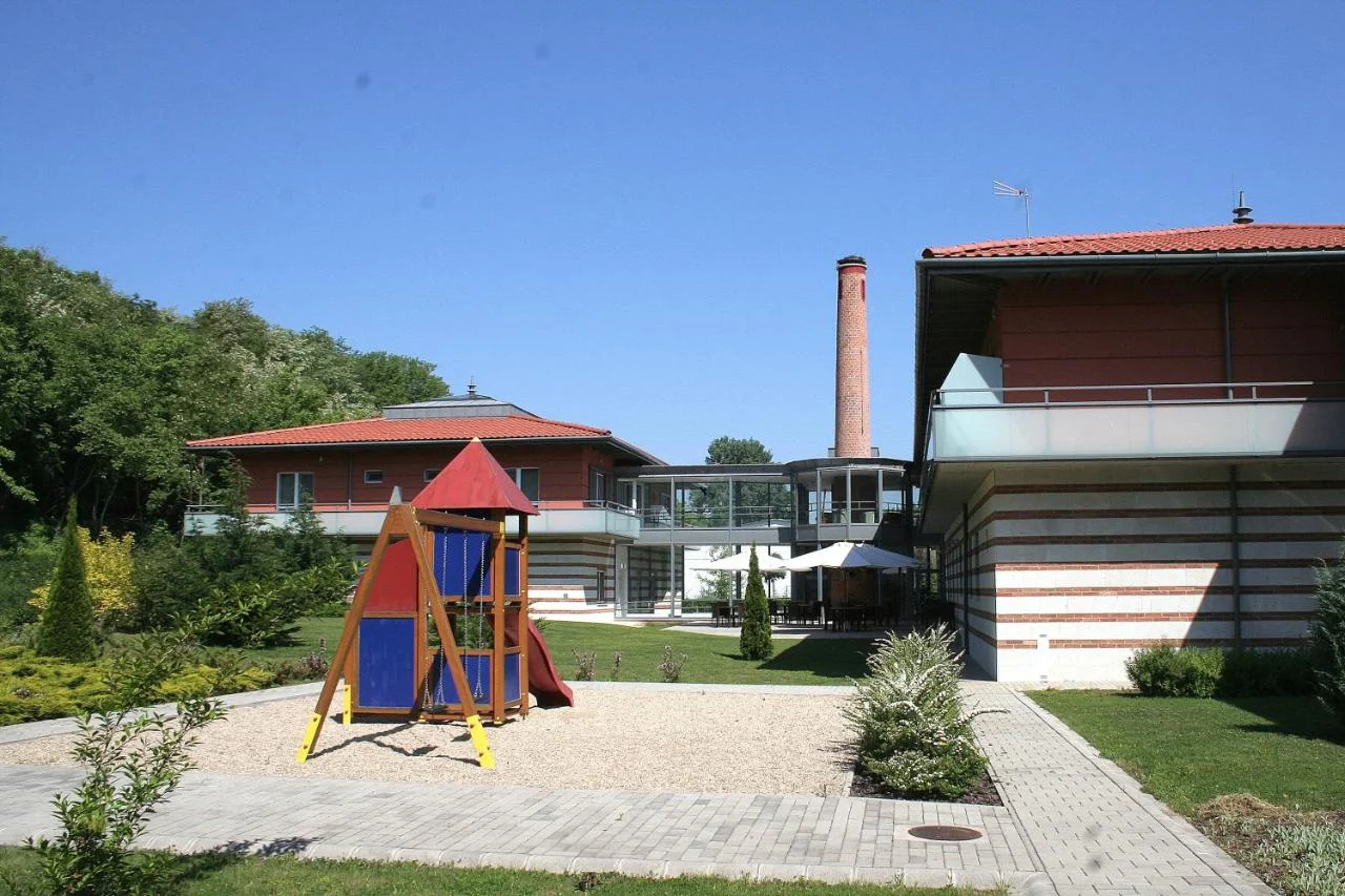 Romantický pobyt s privátním wellness a vínem v Tokaji