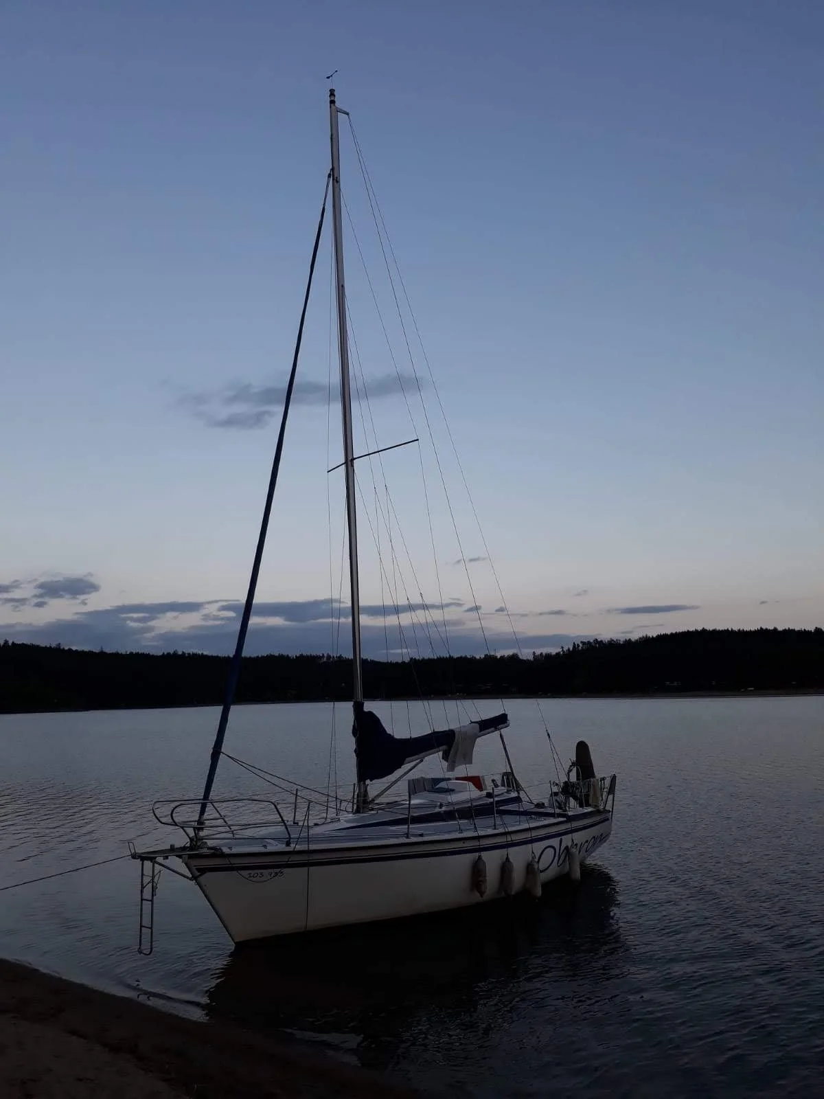 3hod. plavba jachtou s kapitánem na Orlíku vč. zapůjčení paddleboardů i privátní pronájem