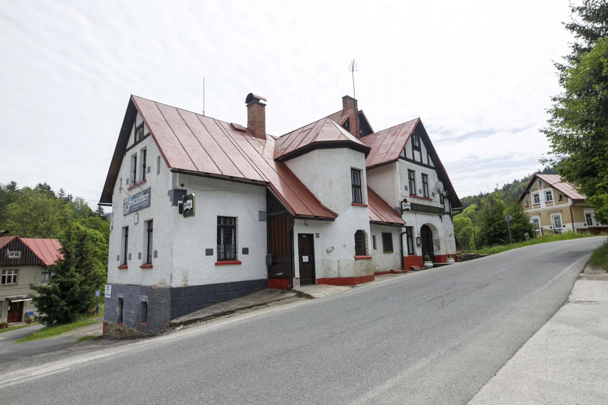 Pobyt v krkonošském penzionu pro páry i rodiny se snídaní či polopenzí