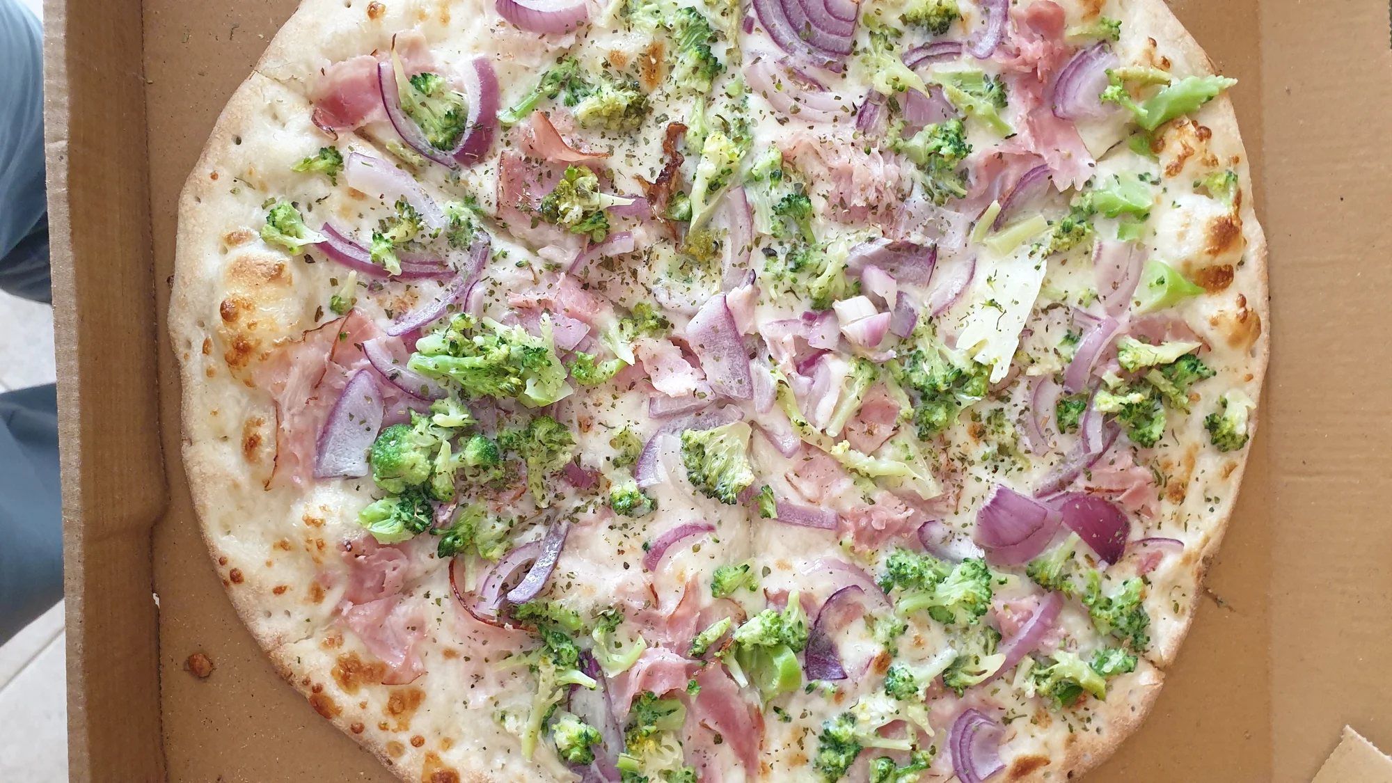 Pizza o průměru 33 či 45 cm nebo kebab dle výběru na odnos s sebou