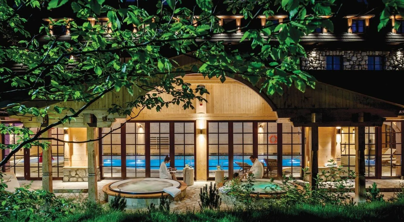 Luxusní 5* hotel v centru Zakopaného: neomezený wellness se saunami i vířivkami, polopenze