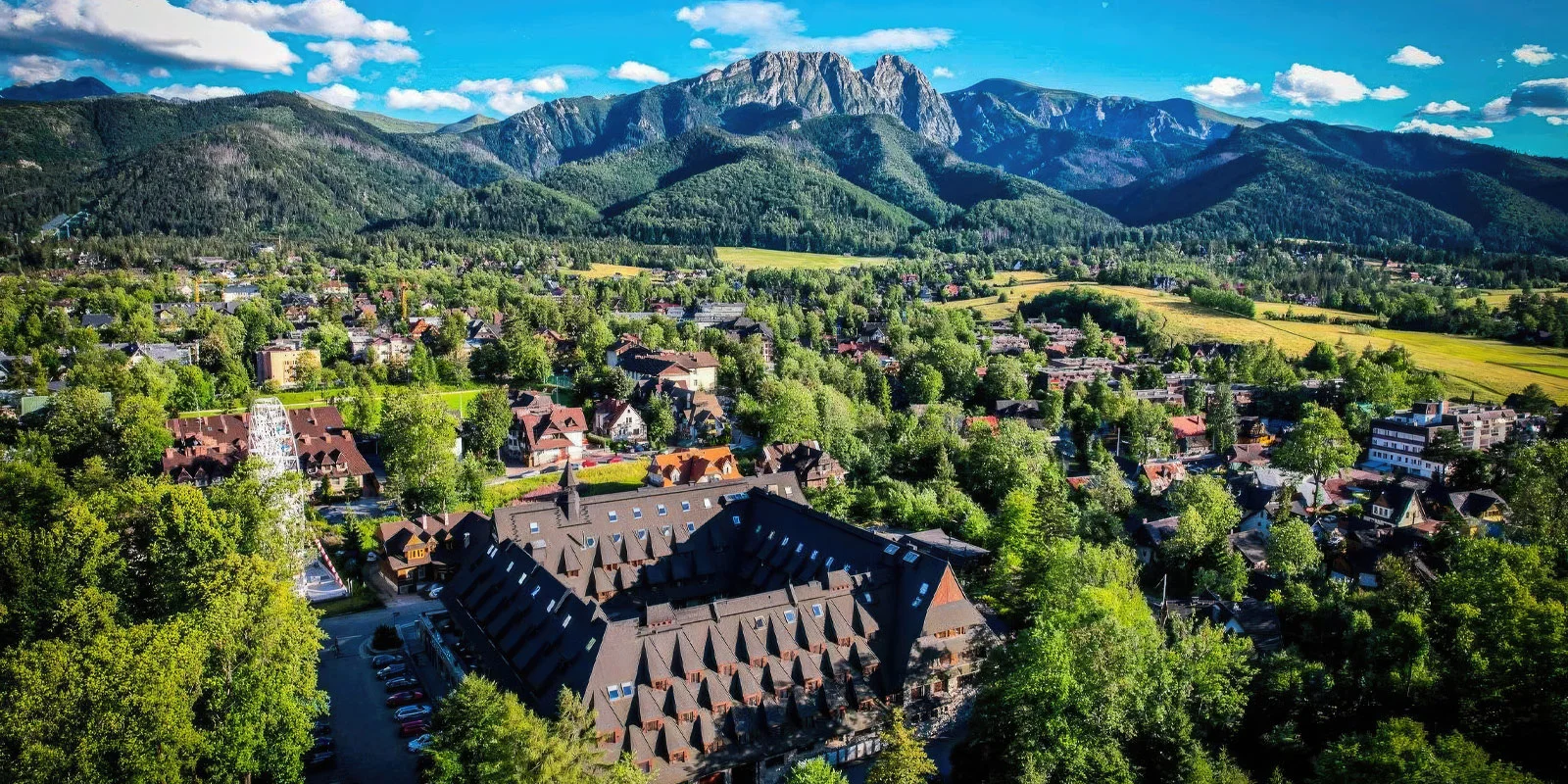 Luxusní 5* hotel v centru Zakopaného: neomezený wellness se saunami i vířivkami, polopenze