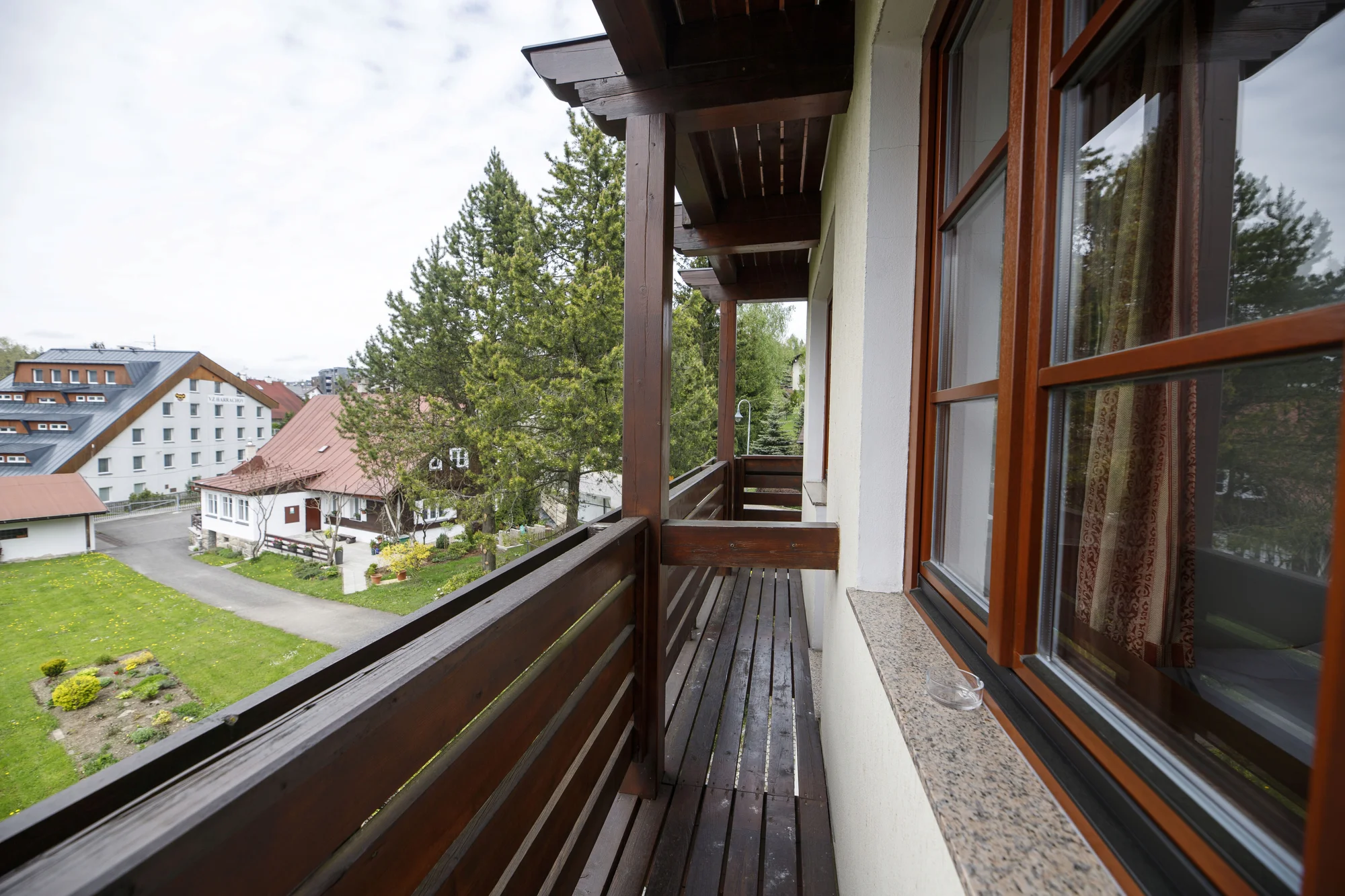 Pobyt v Harrachově: hotel v alpském stylu kousek od lanovky