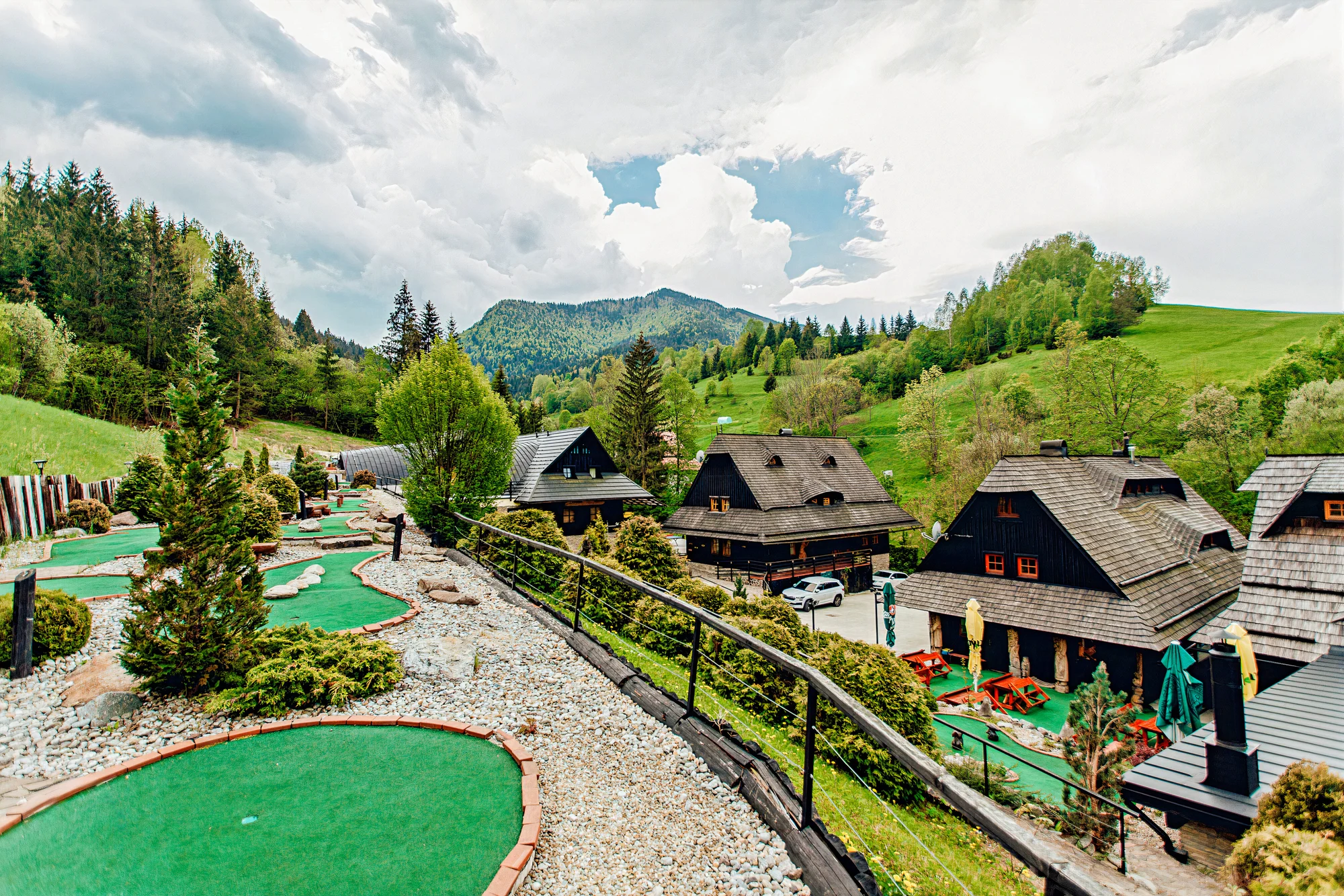 Zážitkový pobyt v tradiční dřevěnici v Malé Fatře s jídlem, wellness i adventure golfem