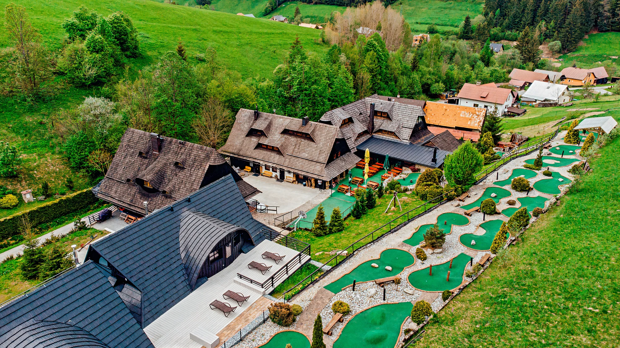 Zážitkový pobyt v tradiční dřevěnici v Malé Fatře s jídlem, wellness i adventure golfem