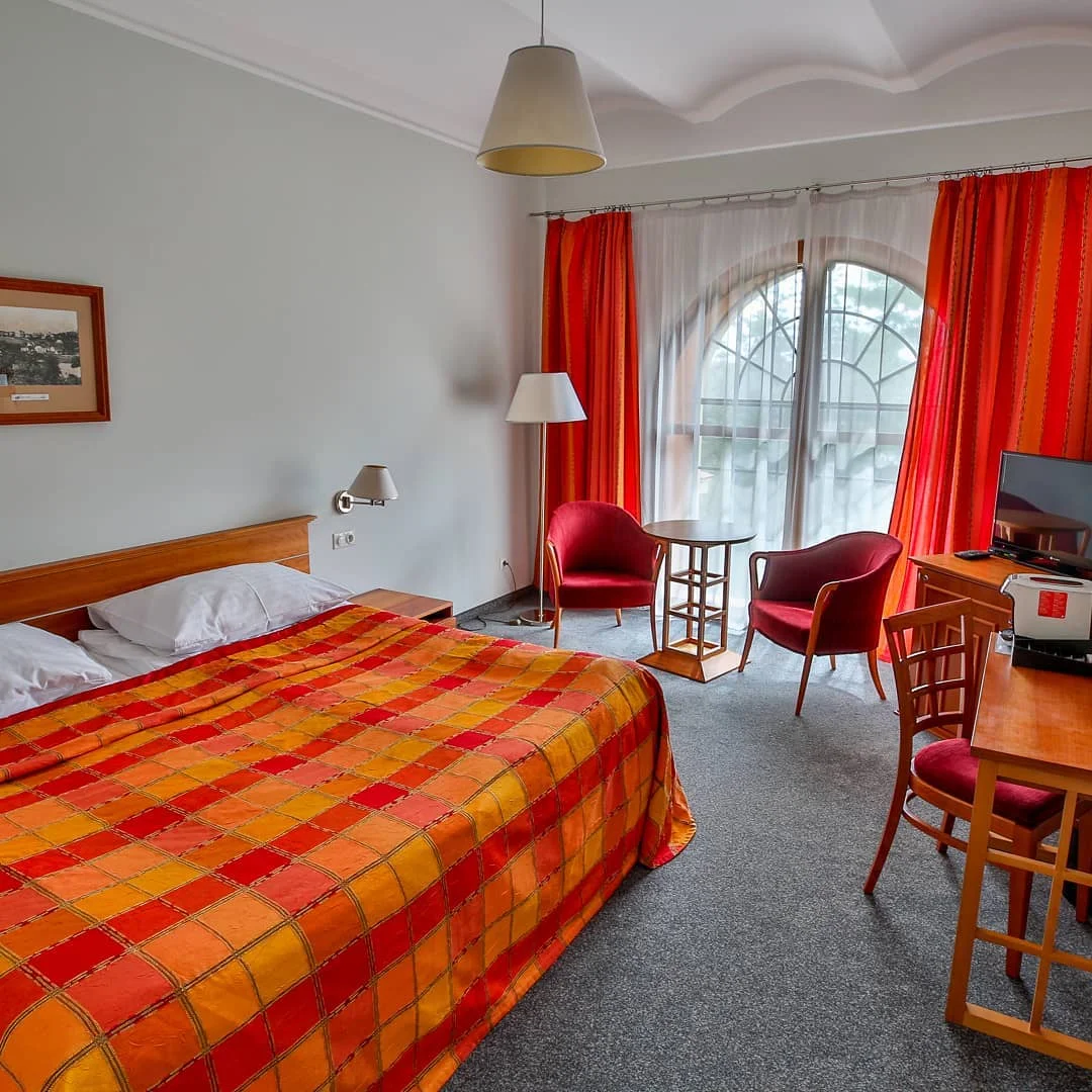 Pobyt v historickém Táboře: 4* hotel, bohaté snídaně i polopenze, wellness i koupel