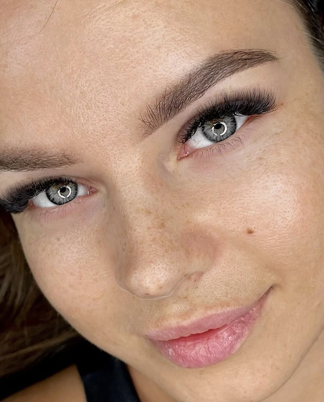 Laminace obočí i permanentní make-up obočí, linek a rtů