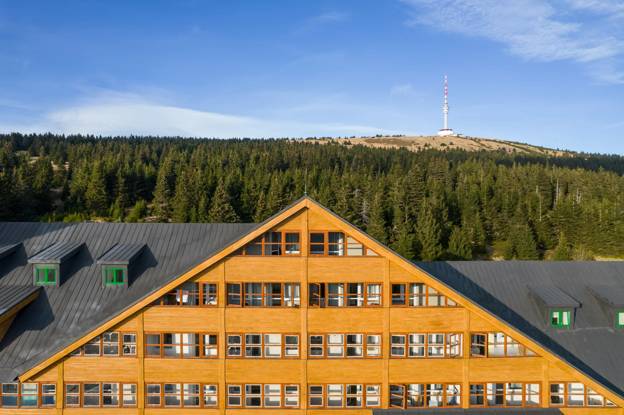 Ubytování v hotelu pod vrcholem Pradědu: snídaně či polopenze, wellness a spousta výletních cílů