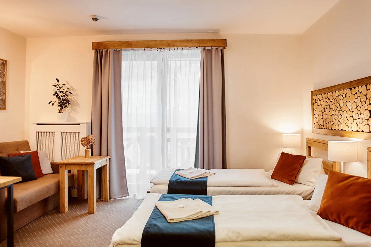 Pobyt v polské Ustroni: pokoj s výhledem na hory nebo apartmán, snídaně či polopenze, wellness i privátně