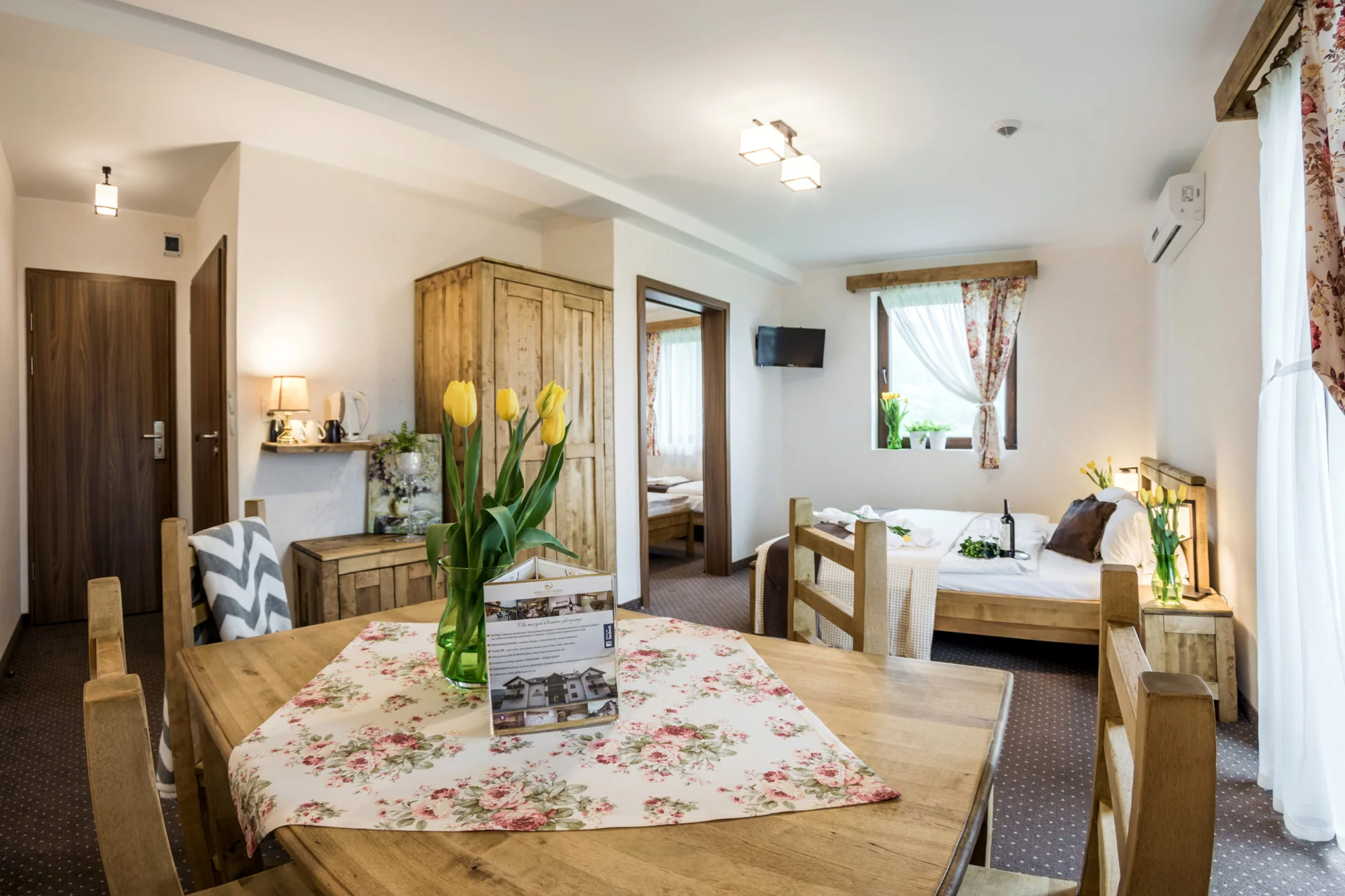 Pobyt v polské Ustroni: pokoj s výhledem na hory nebo apartmán, snídaně či polopenze, wellness i privátně