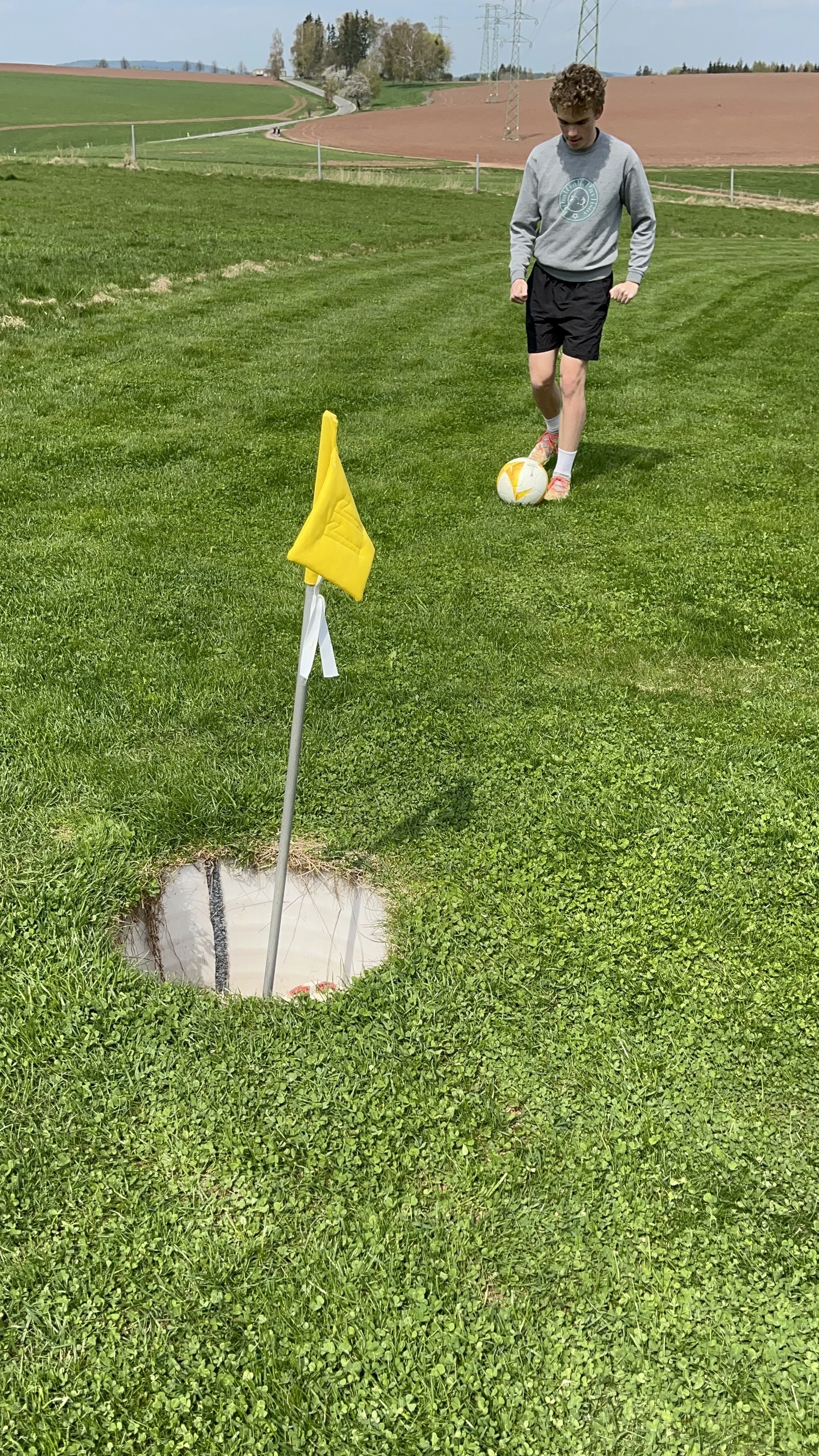 Vstup na fotbalgolf, minigolf i fotbalpool pro dva či celou rodinu na celý den